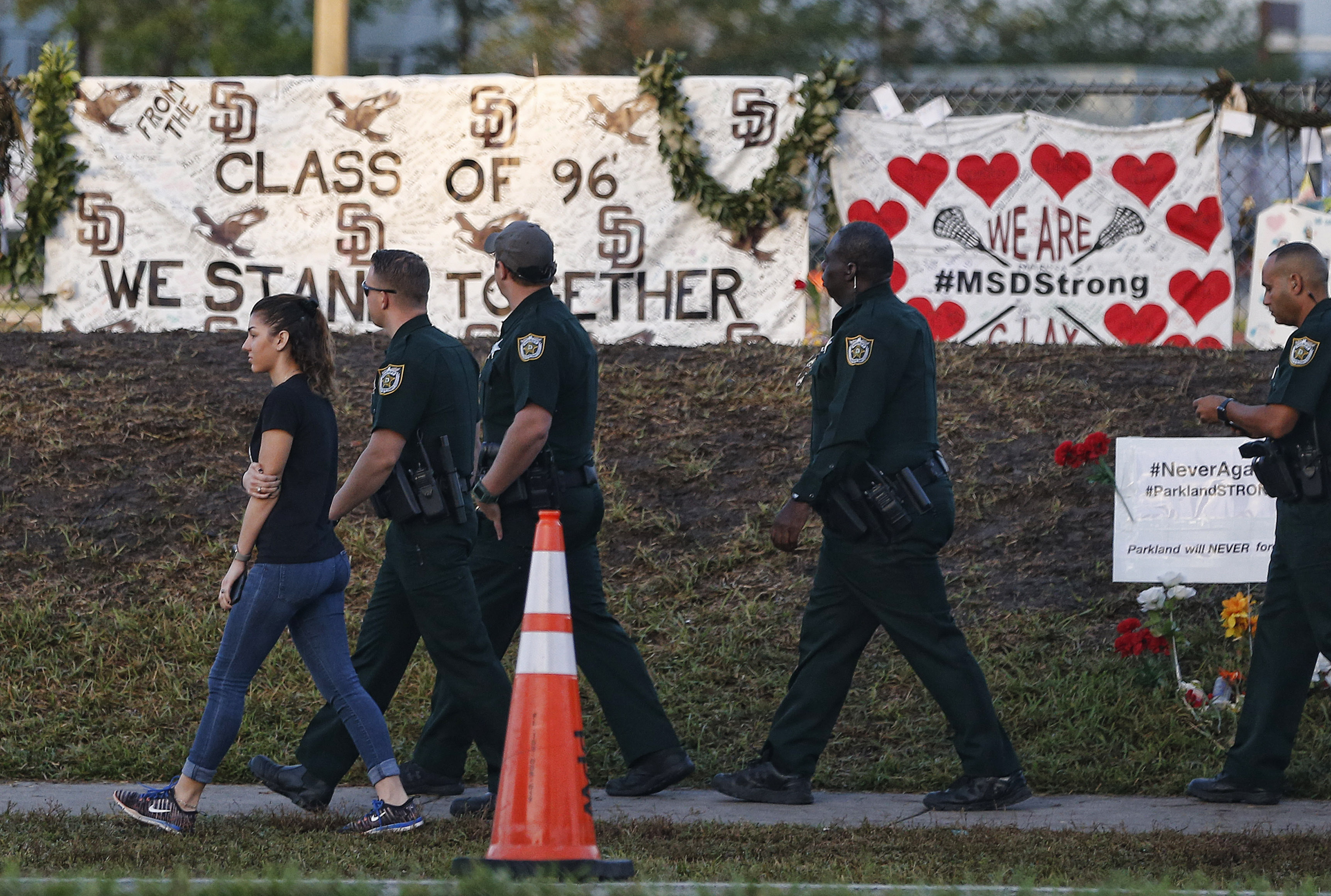 US-SCHOOL-SHOOTING