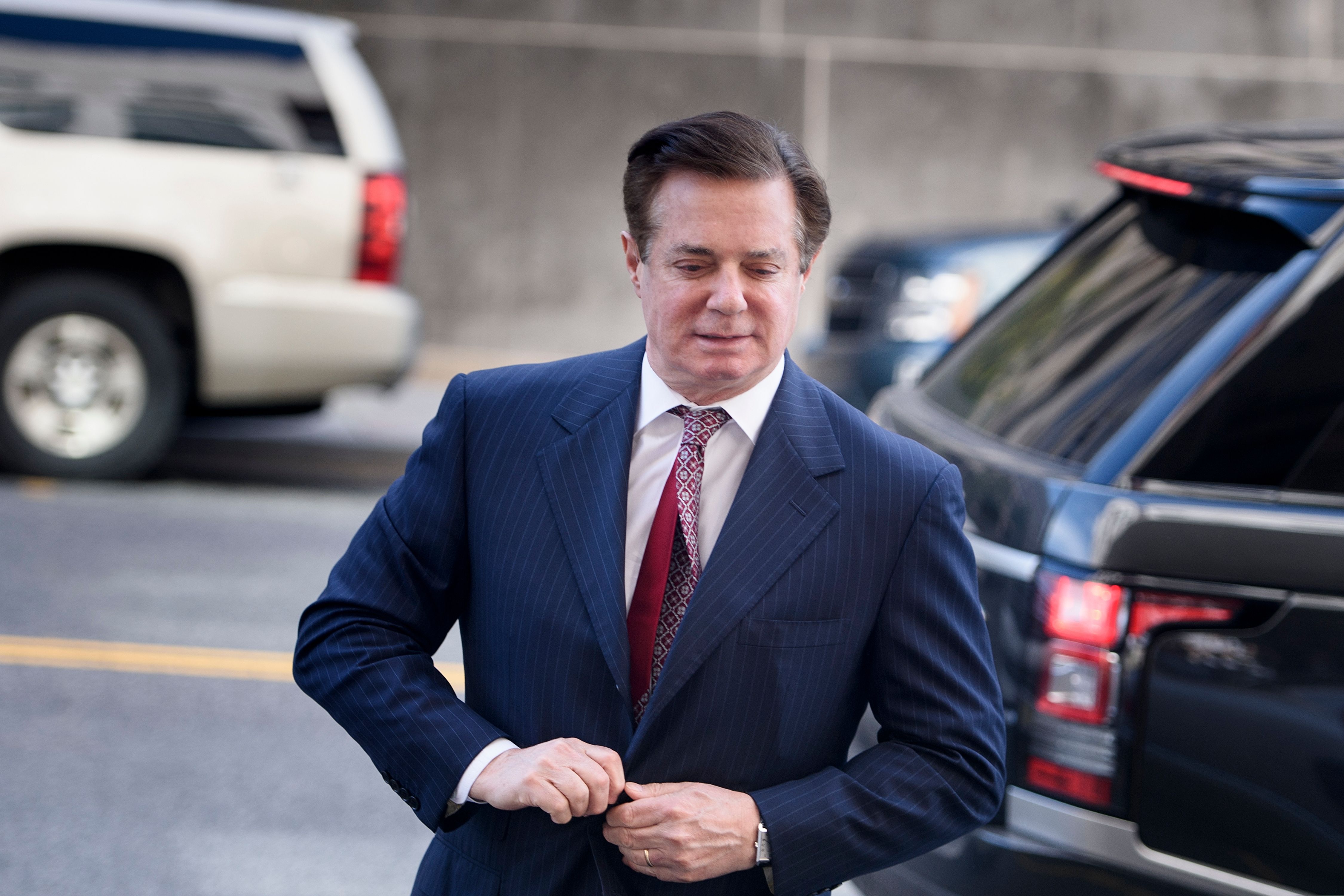 Paul Manafort arriving at court