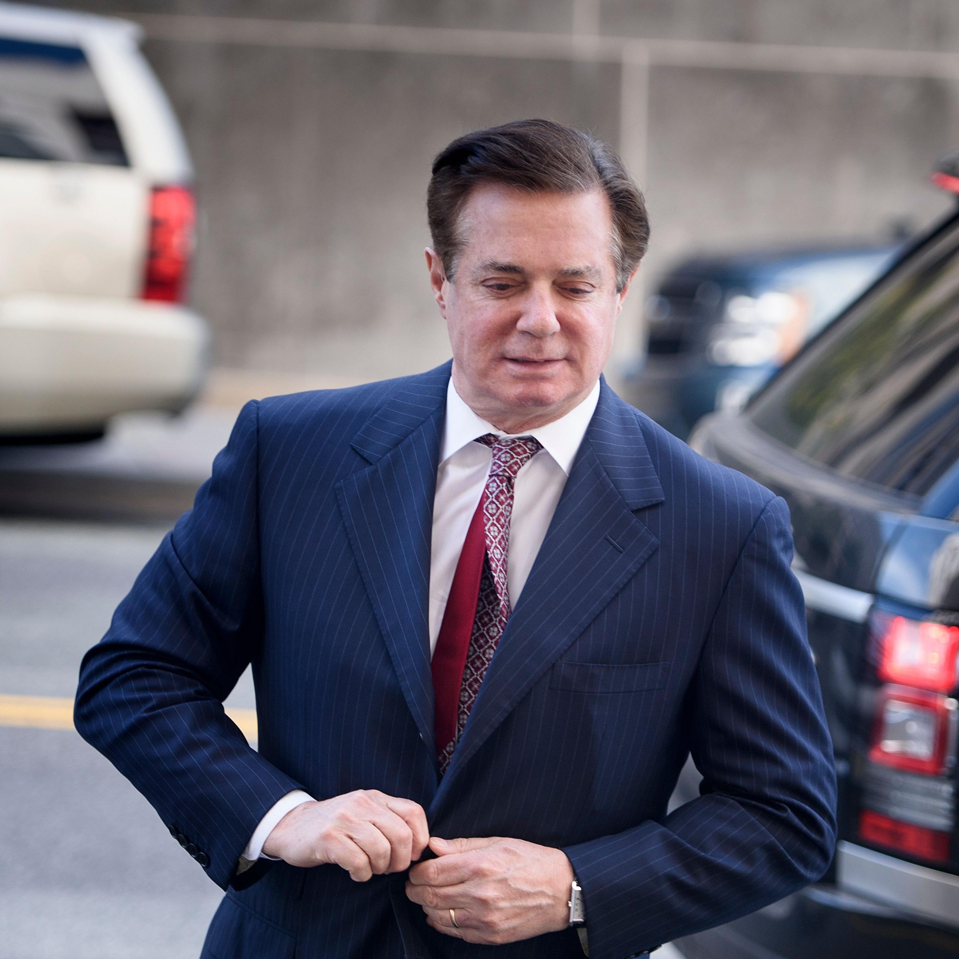 Paul Manafort arriving at court