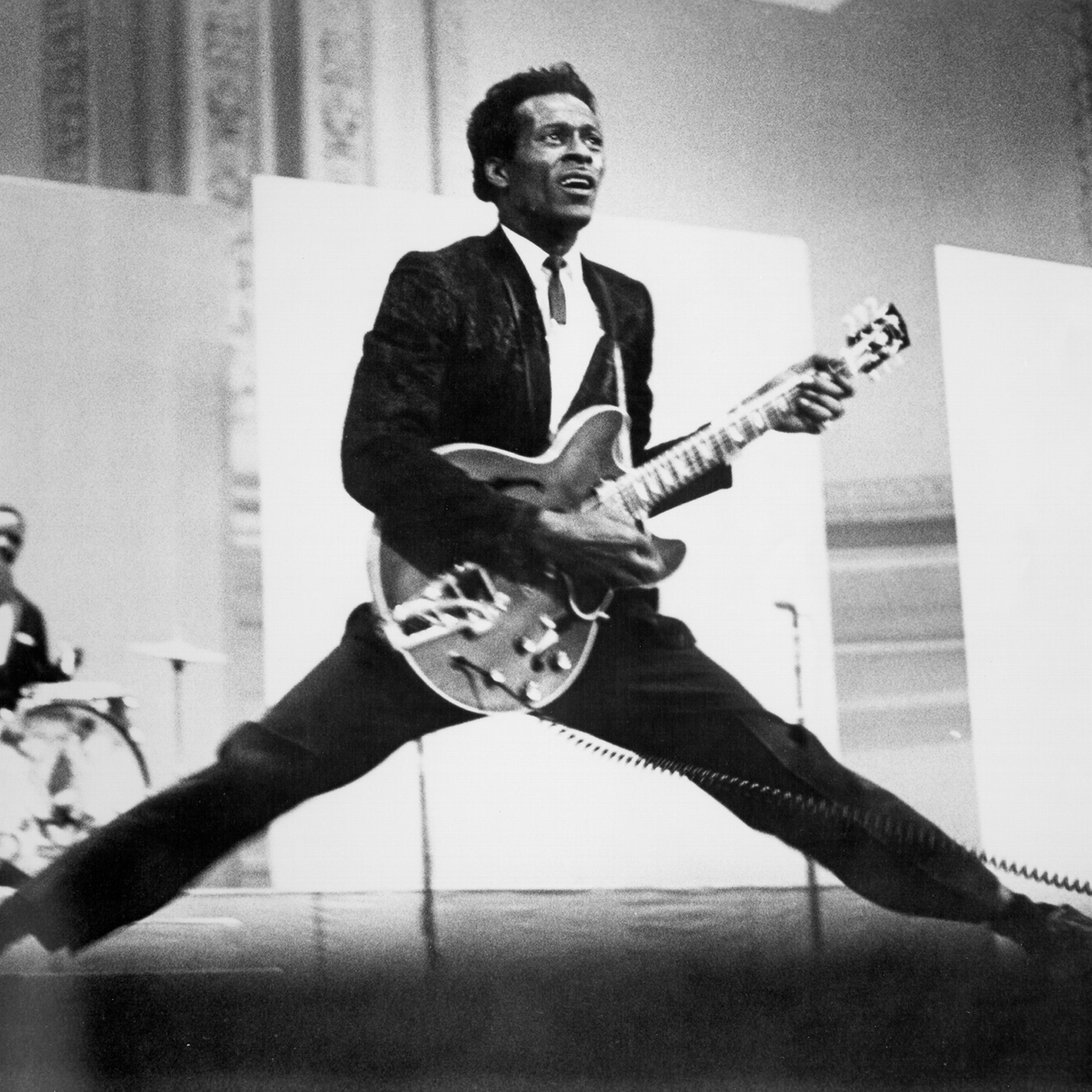 Chuck Berry Does The Splits