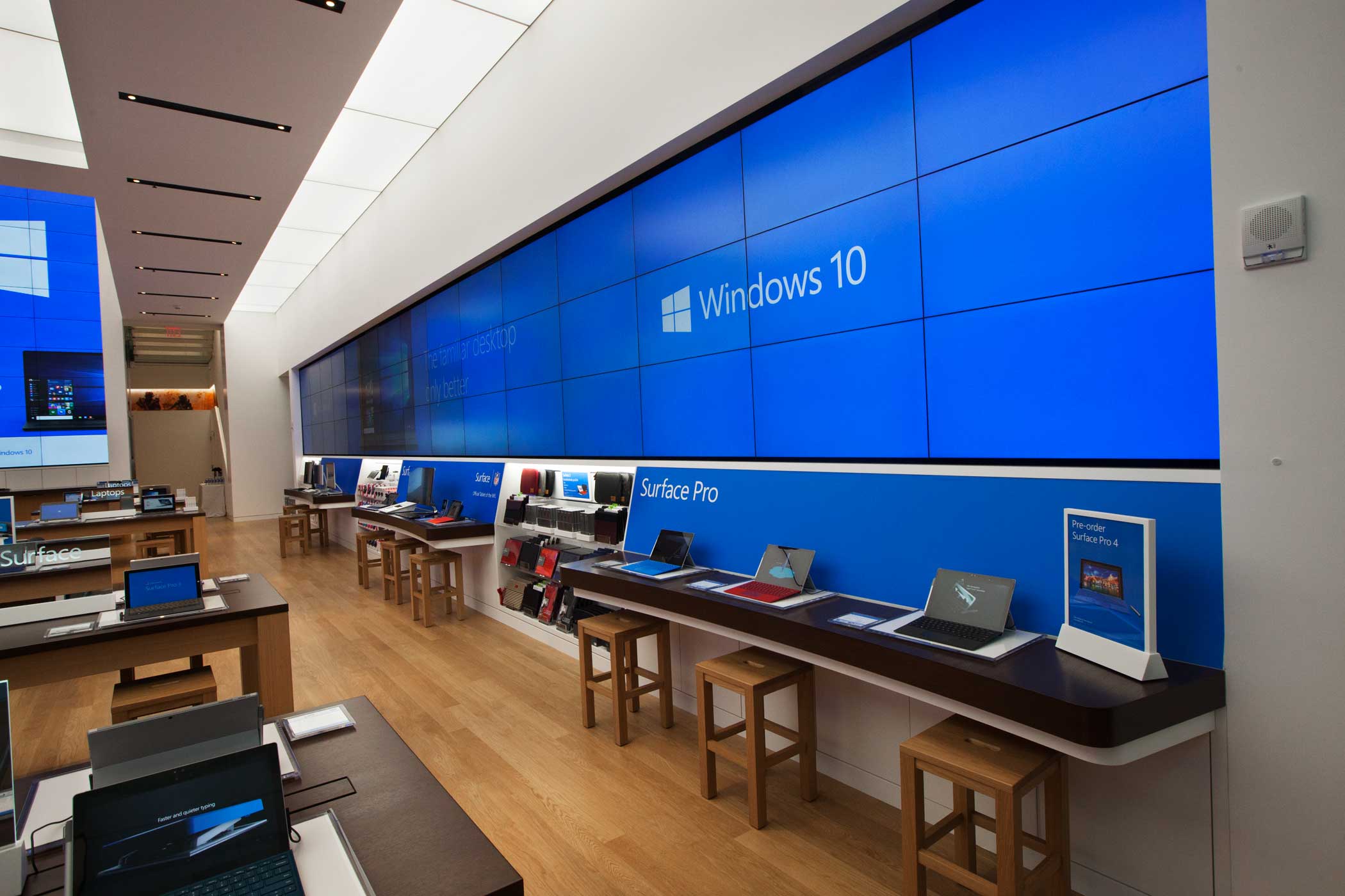 <b>Microsoft Store</b>