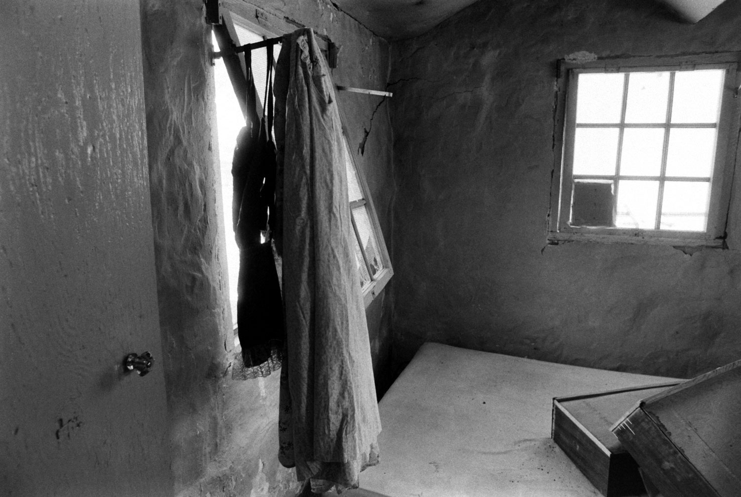 Charles Manson and His 'Family': Scenes From Their Desert Hovels