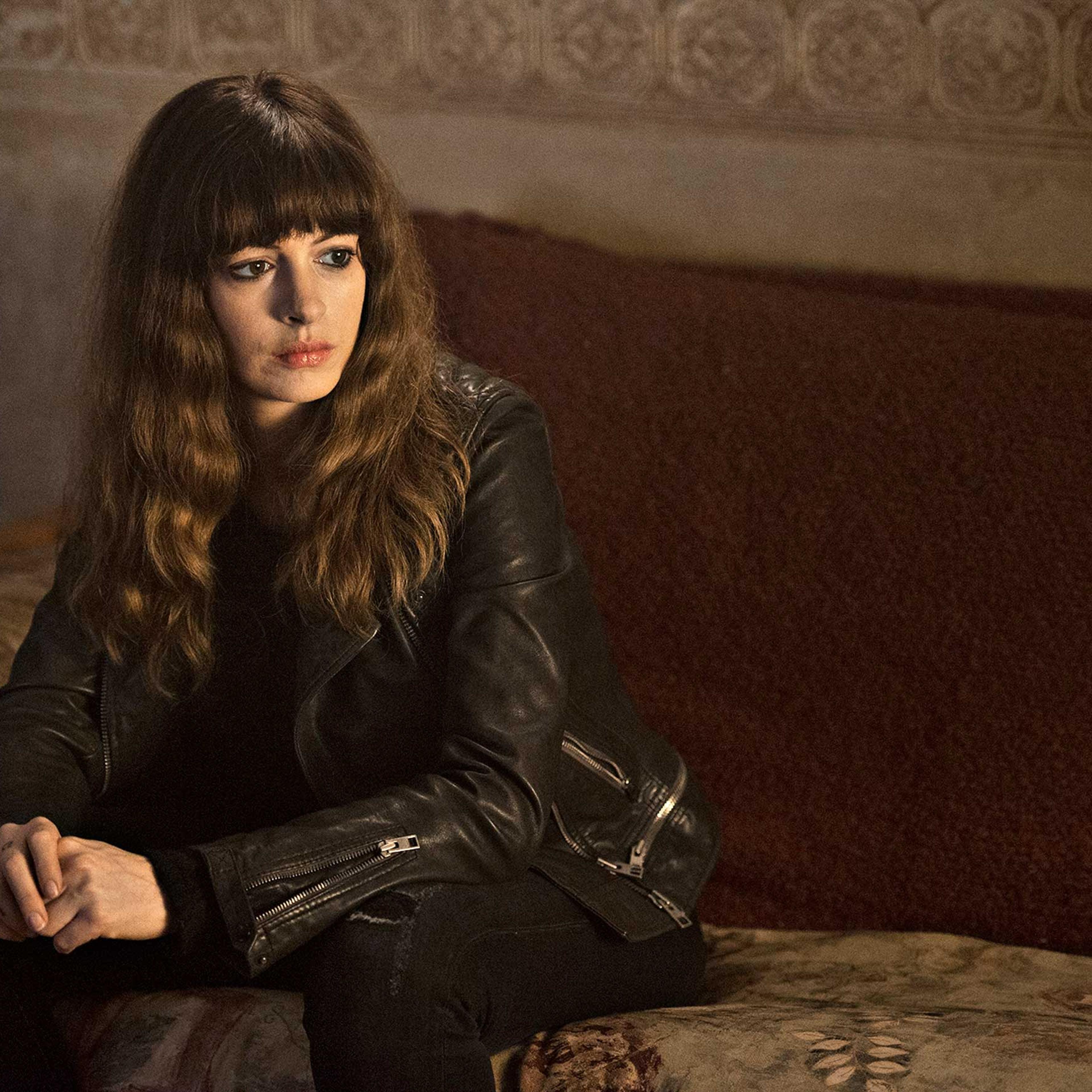 colossal-anne-hathaway