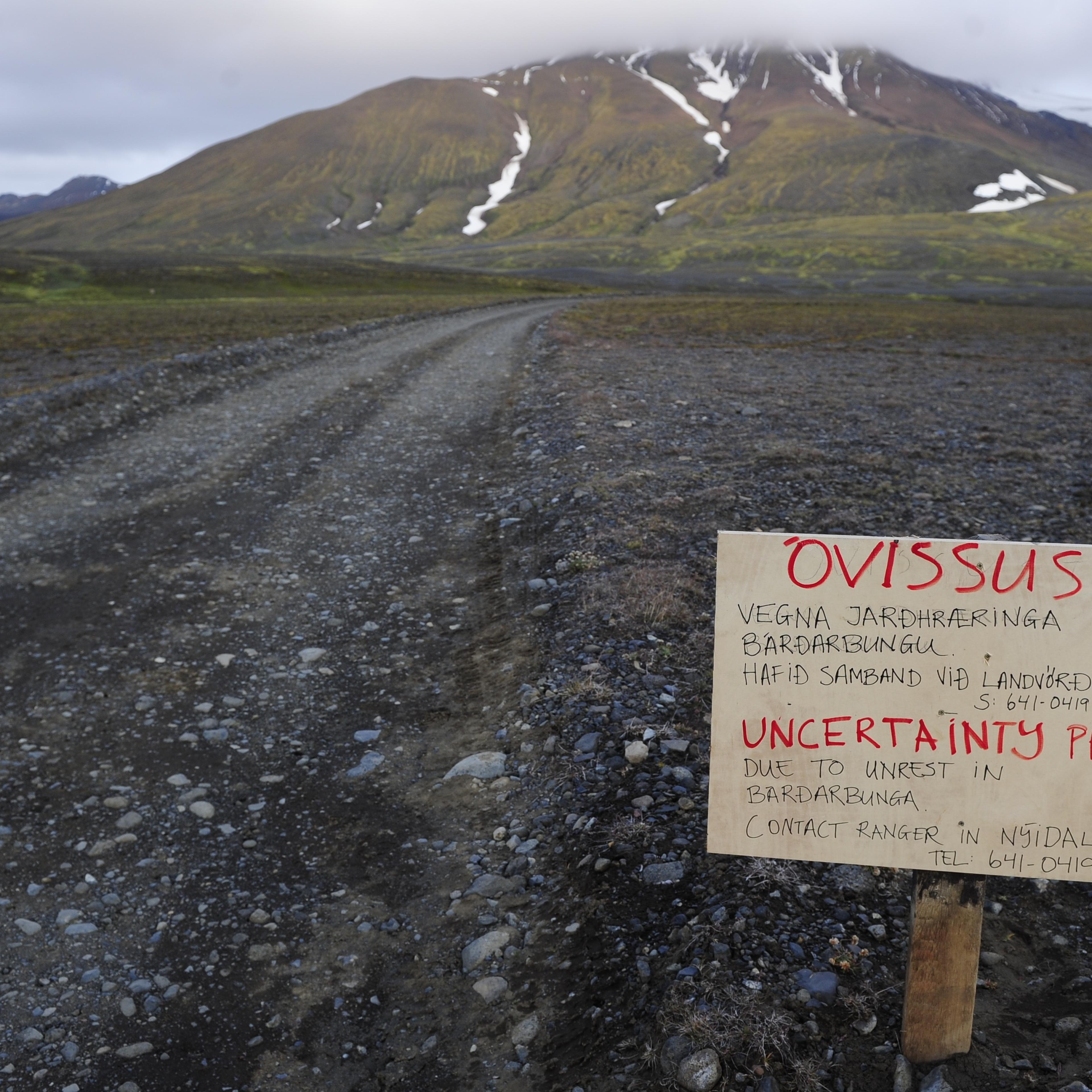 Warning sign blocks road to Bardarbunga volcano in north-west region of Vatnajokull glacier