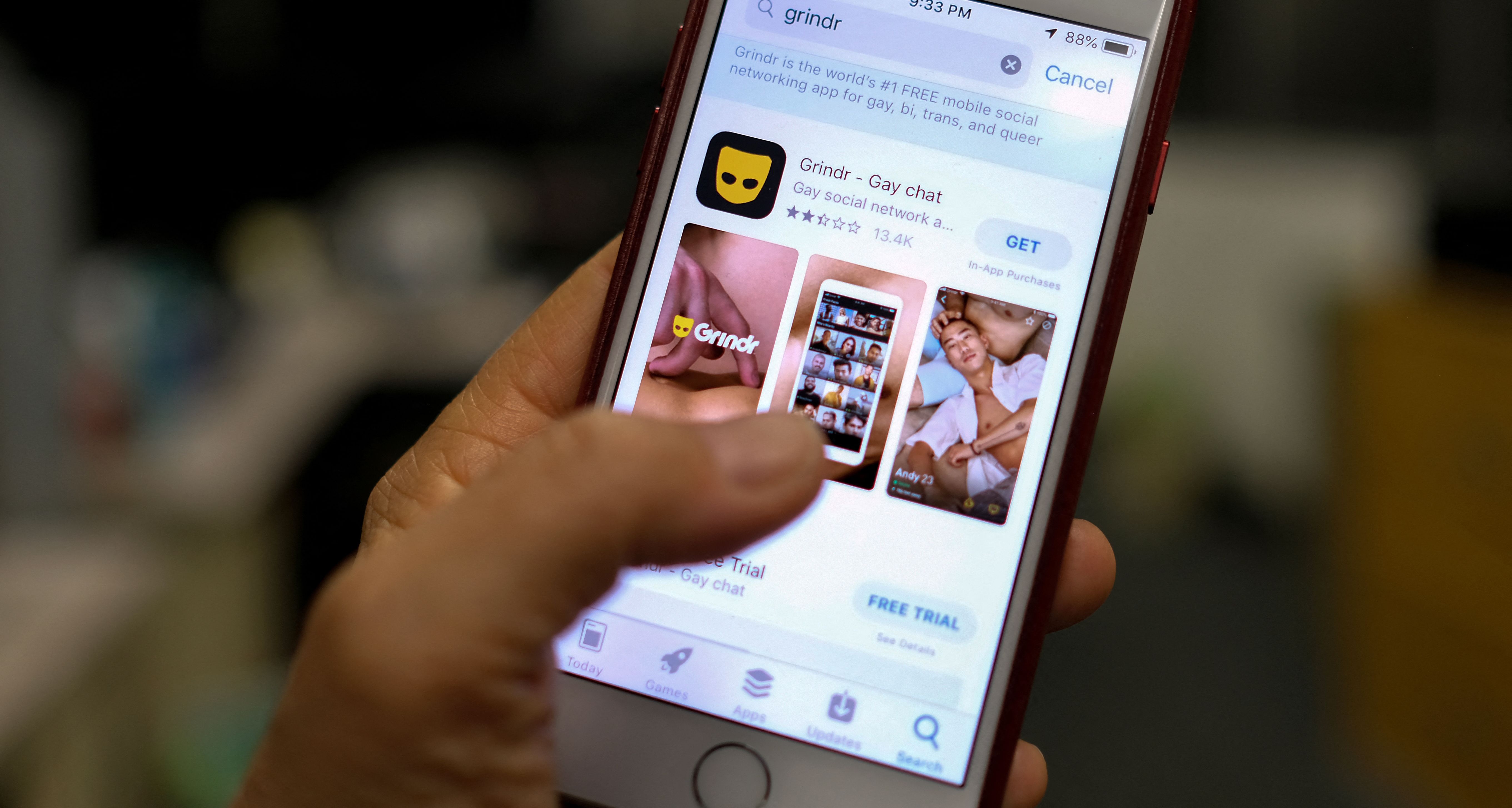 grindr-gender-surgery-employees