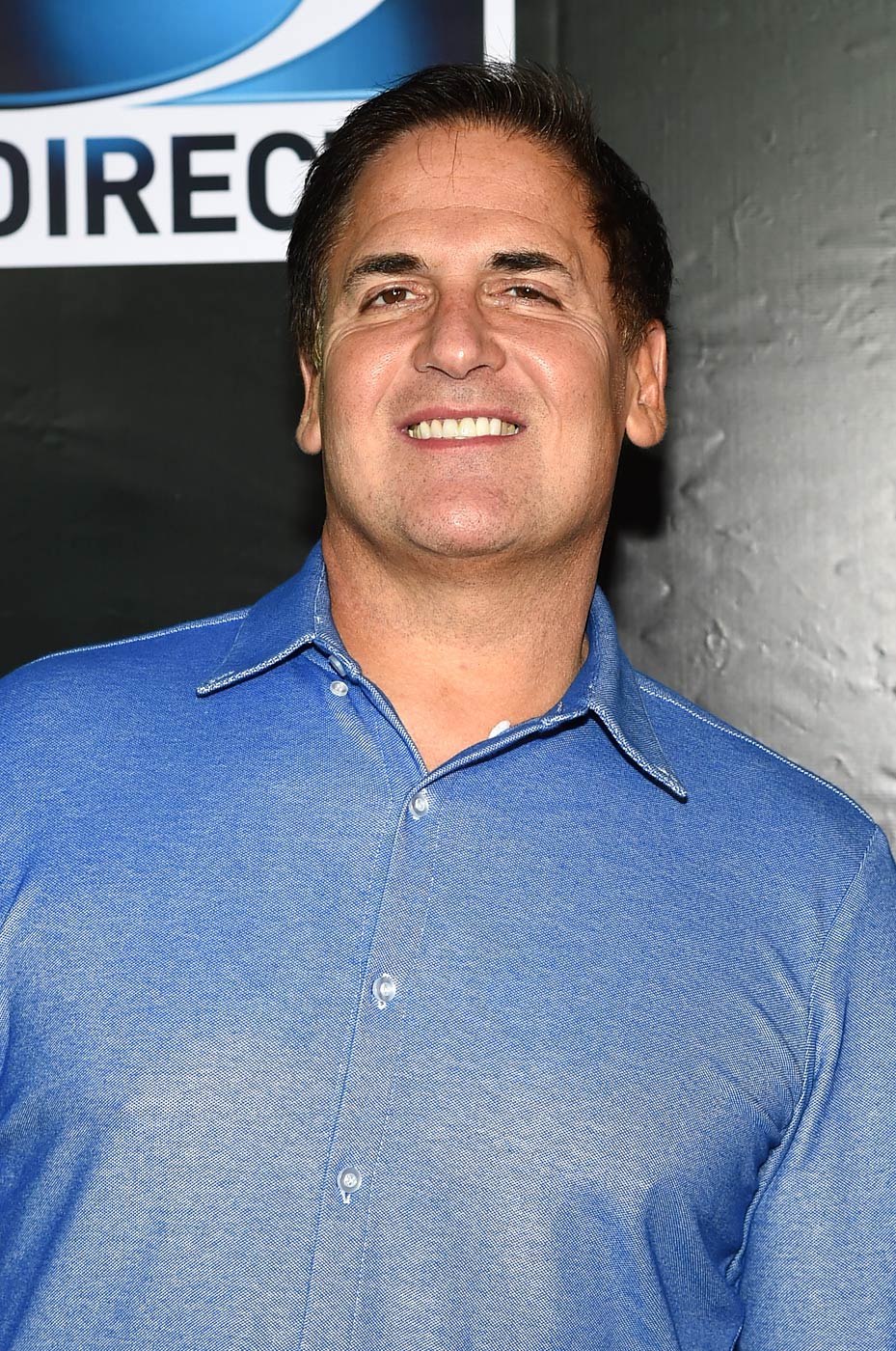 DirecTV Super Saturday Night Hosted By Mark Cuban's AXS TV And Pro Football Hall Of Famer Michael Strahan - Arrivals