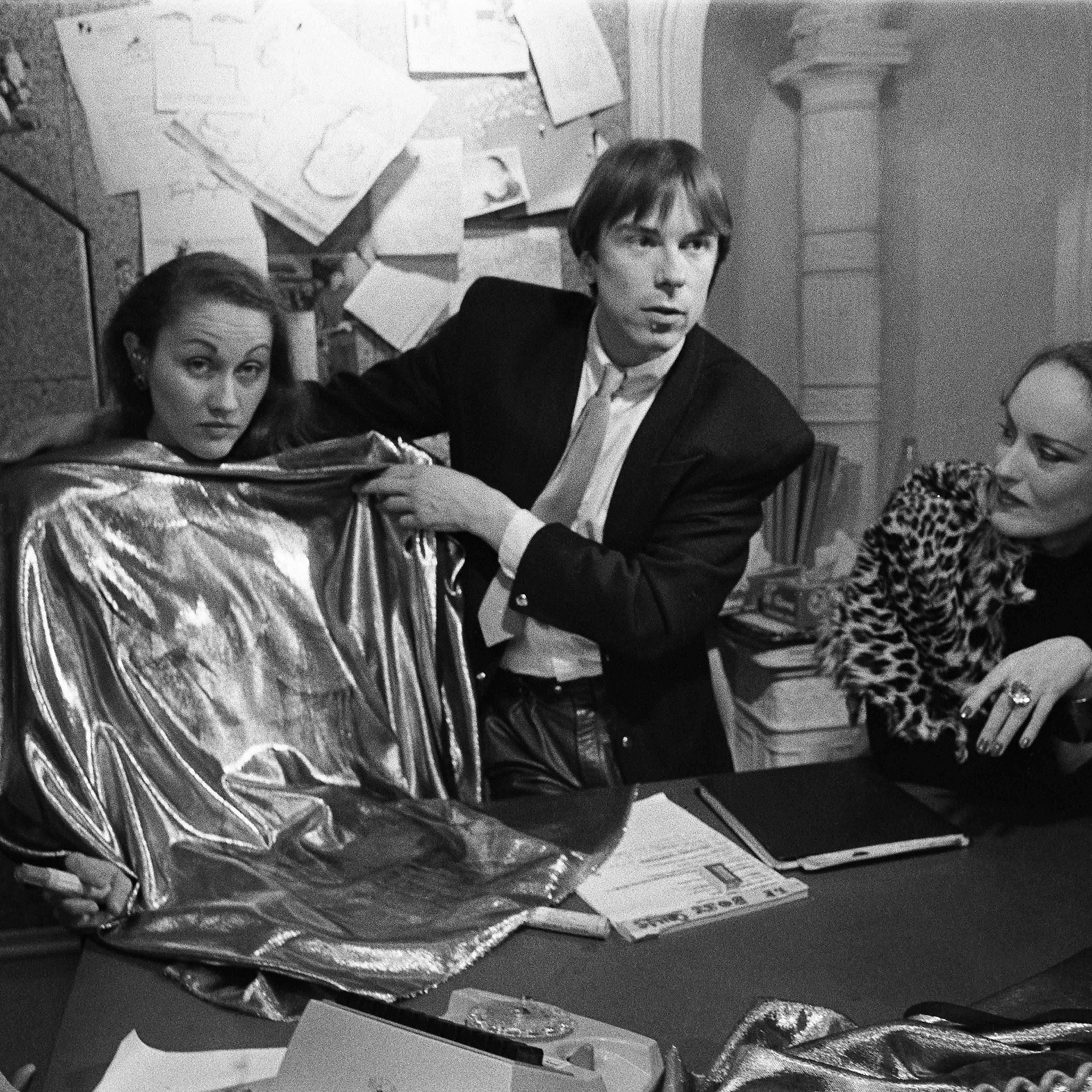Thierry Mugler prepares a new collection in the Paris studio, 1980