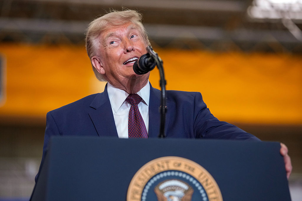 Trump Calls For DOJ Probe Into Gasoline Price Gouging,&rsquo; as Experts Say Costs May Not Return to Pre-War Levels Soon