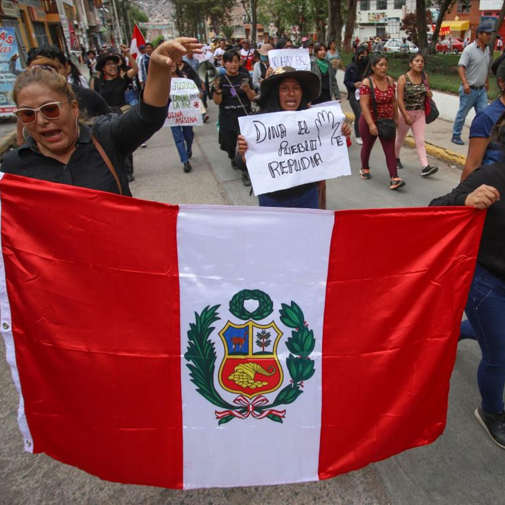 PERU-POLITICS-PROTESTS-BURIALS