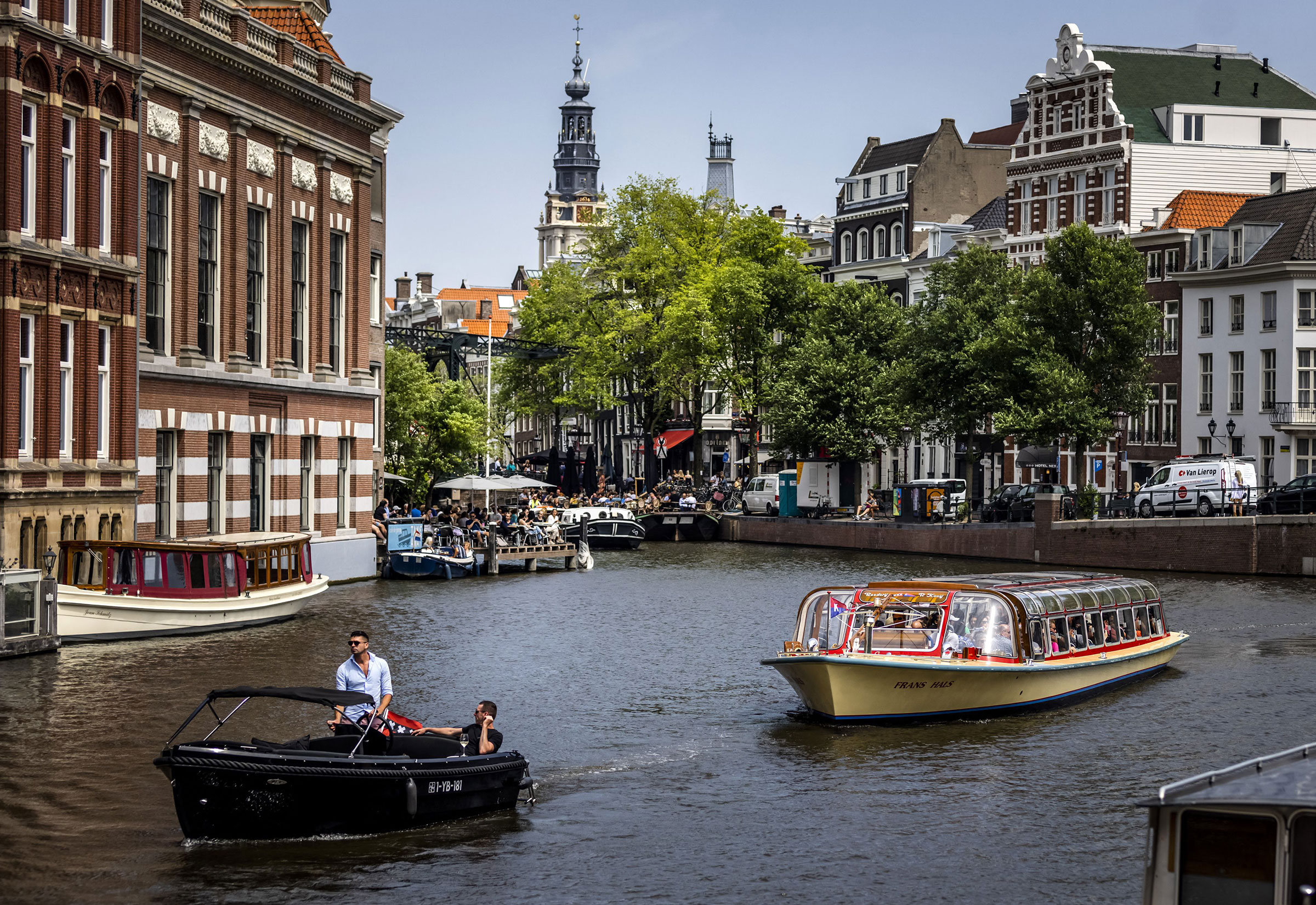 NETHERLANDS-WEATHER-HEAT