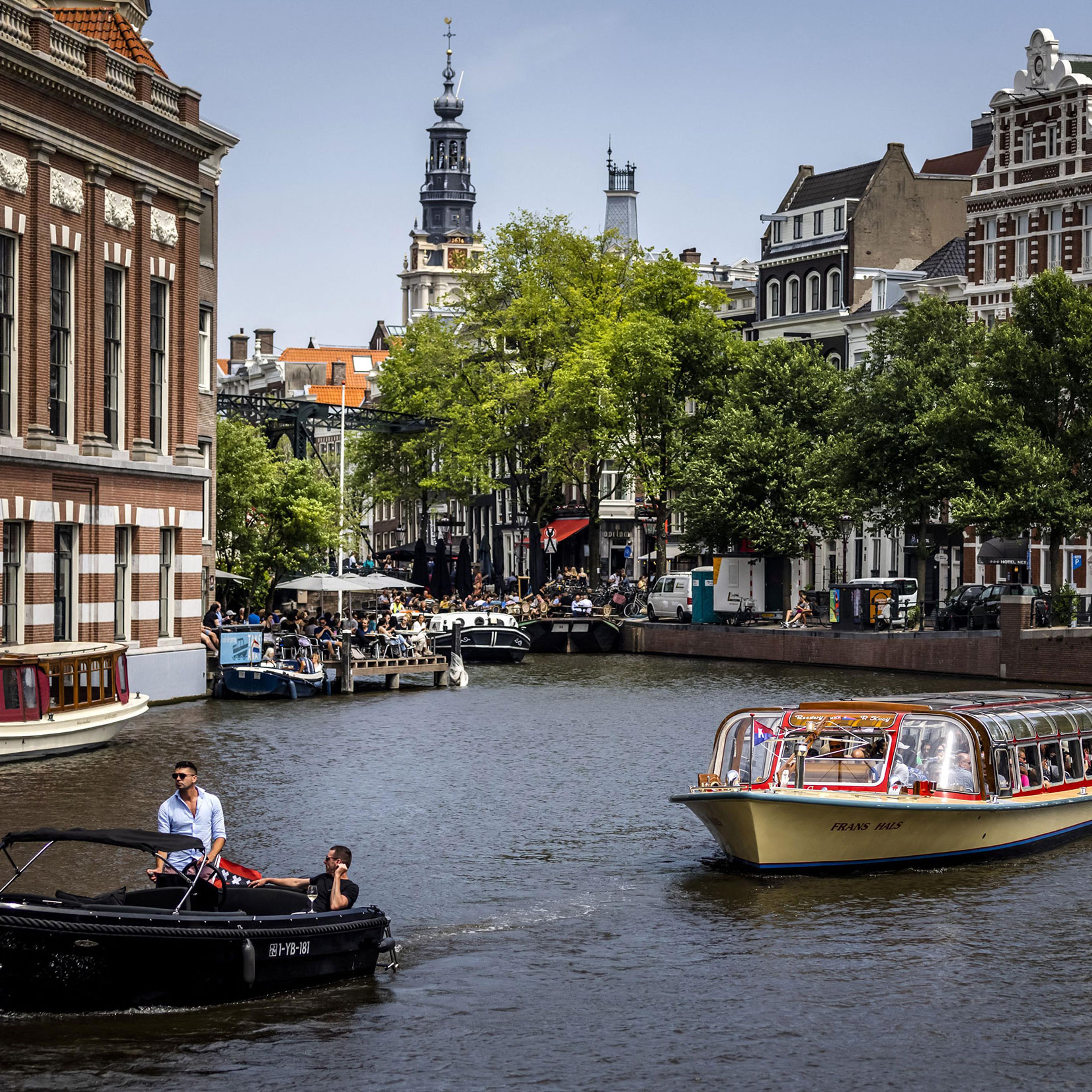 NETHERLANDS-WEATHER-HEAT