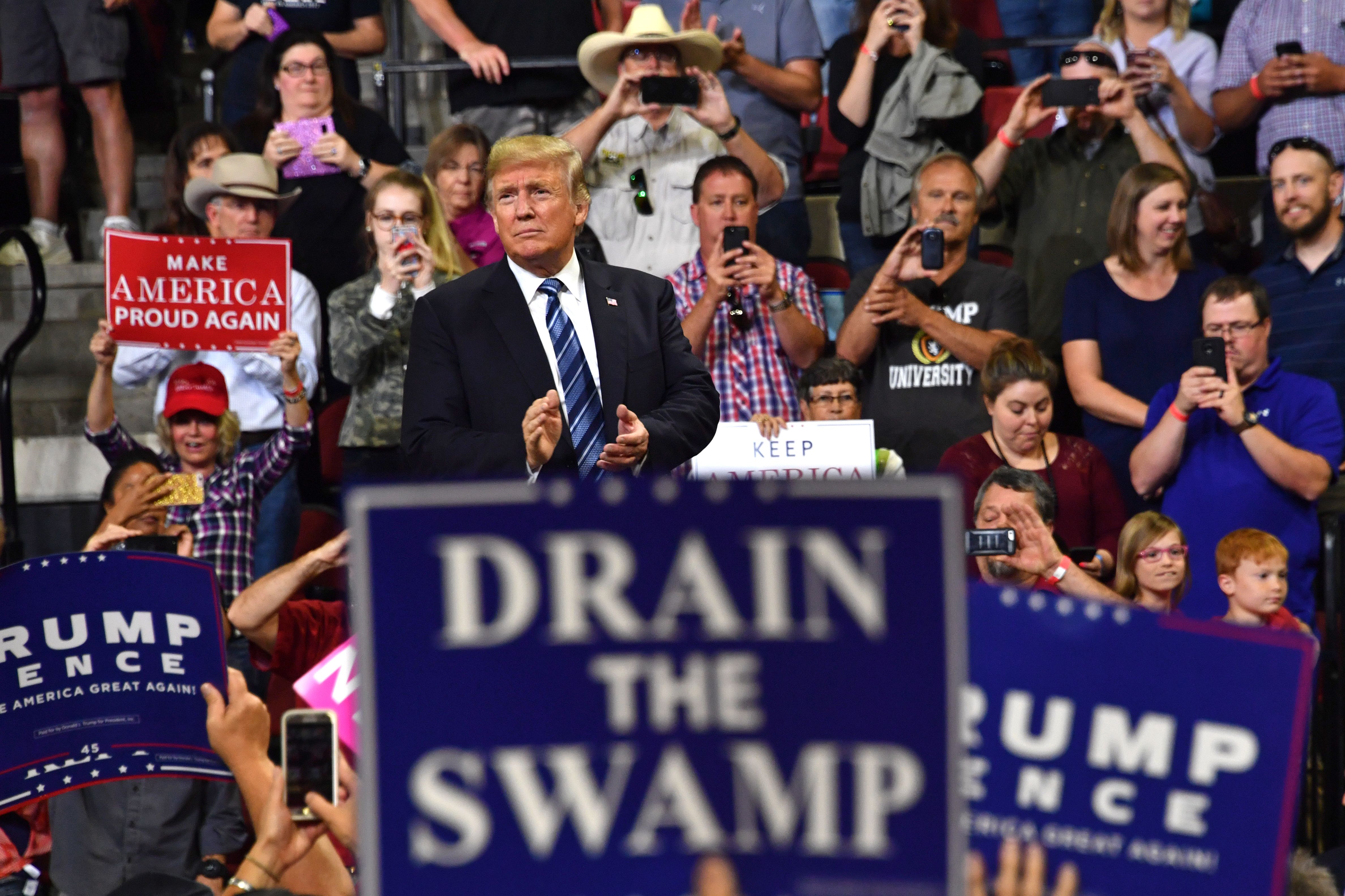 Plaid shirt guy trolls Trump on live TV