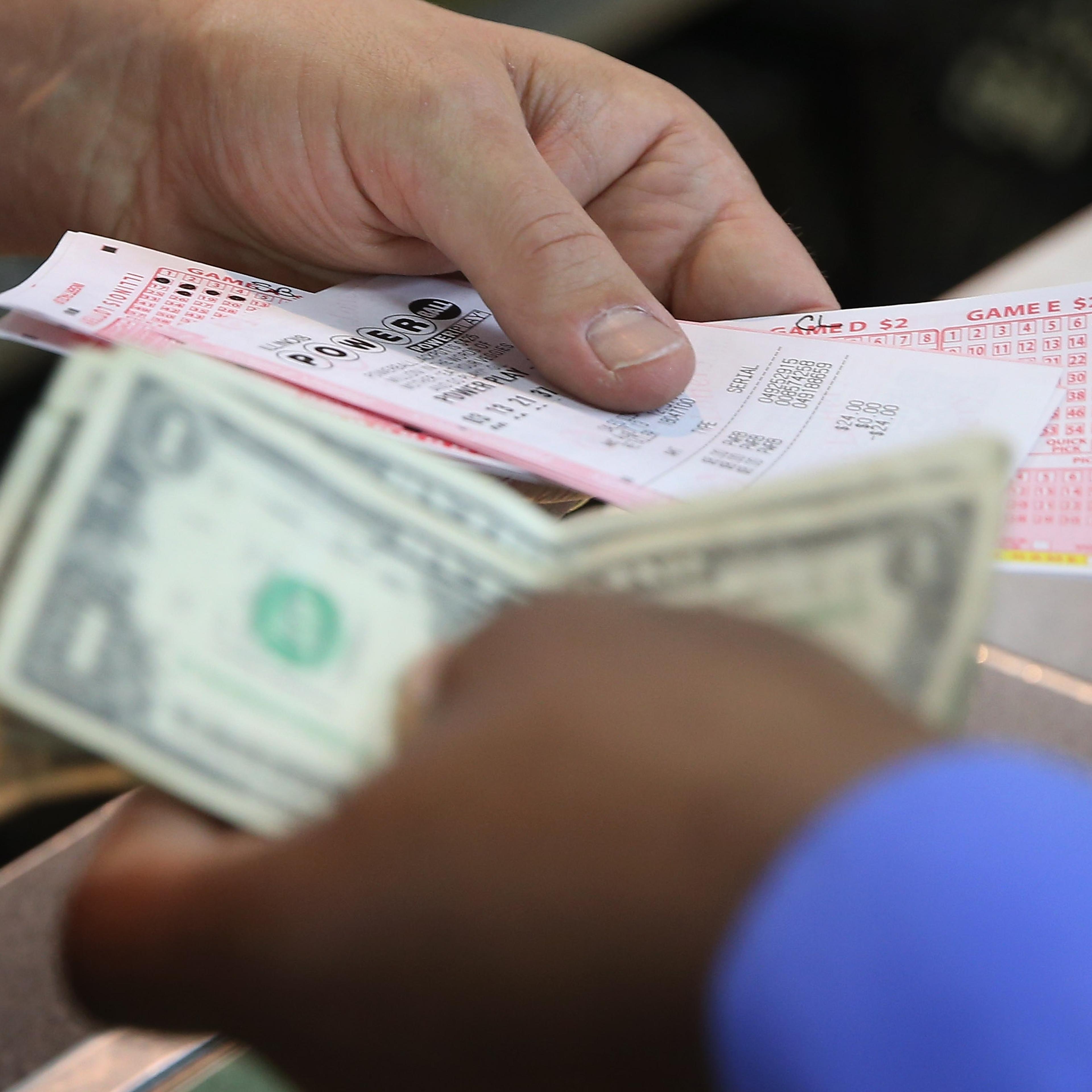 425 Million Jackpot Draws Hopeful Lottery Ticket Buyers