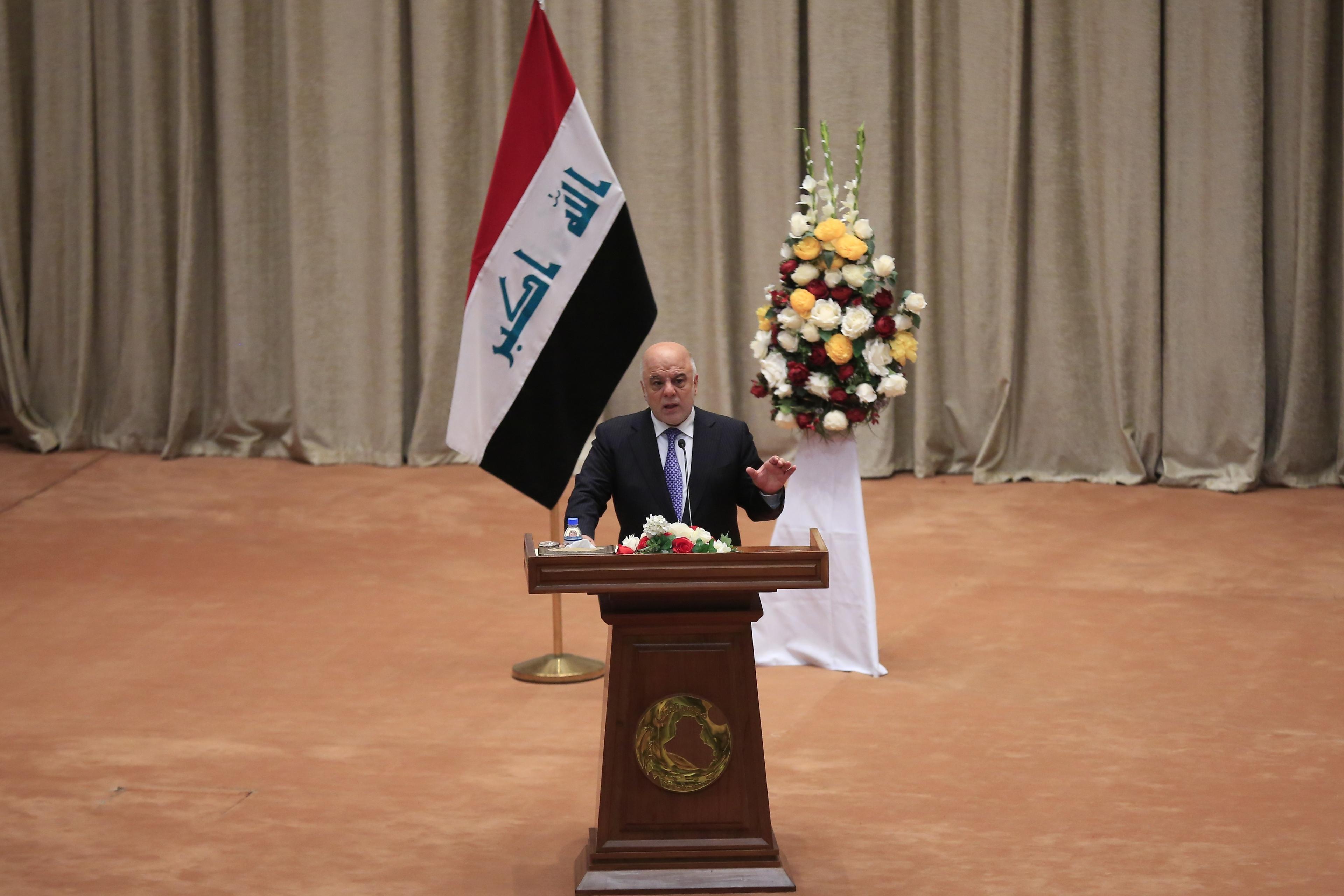 New Iraqi parliament convenes for 1st time since polls