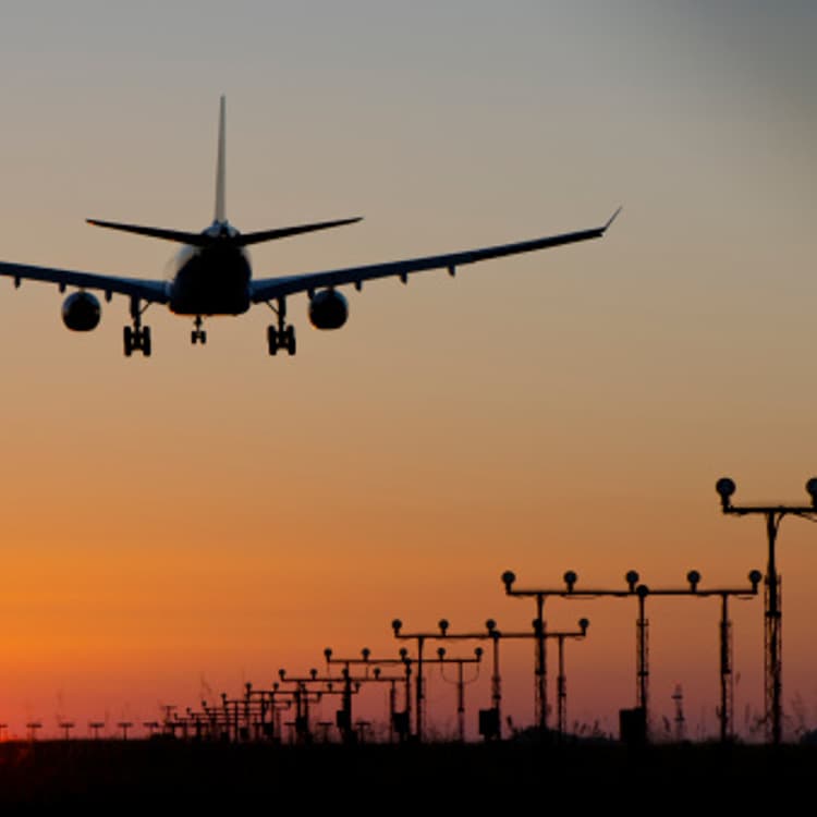airplane-landing