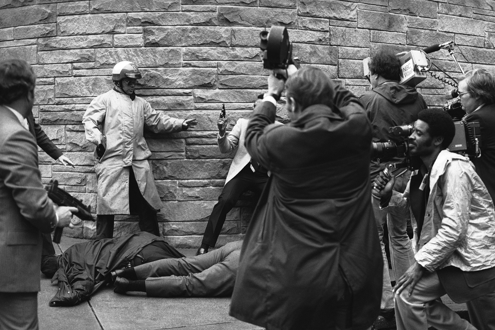 Ron Edmonds's Pulitzer Prize-winning photographs of John Hinckley's ...