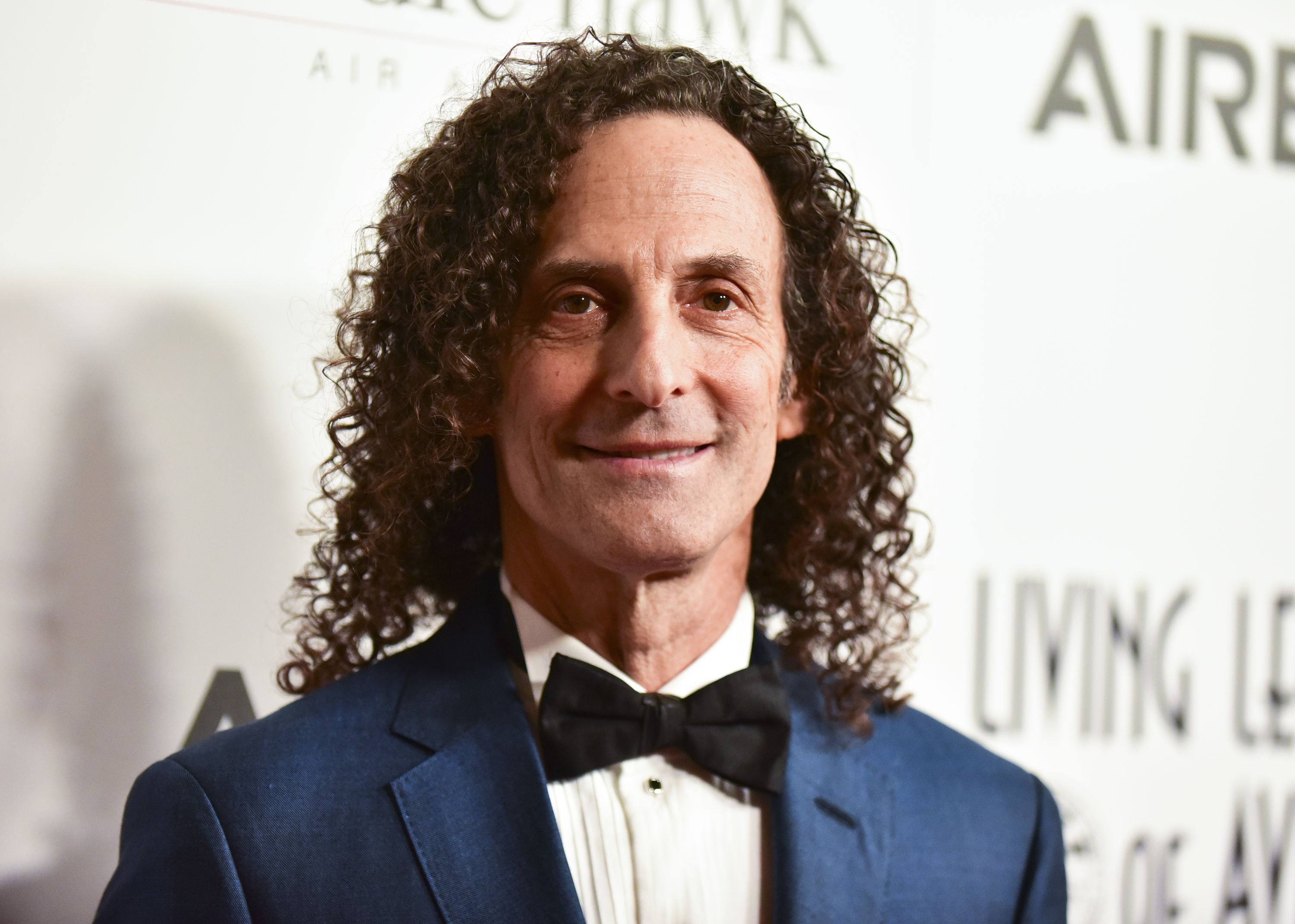 Kenny G performs for Kim Kardashian