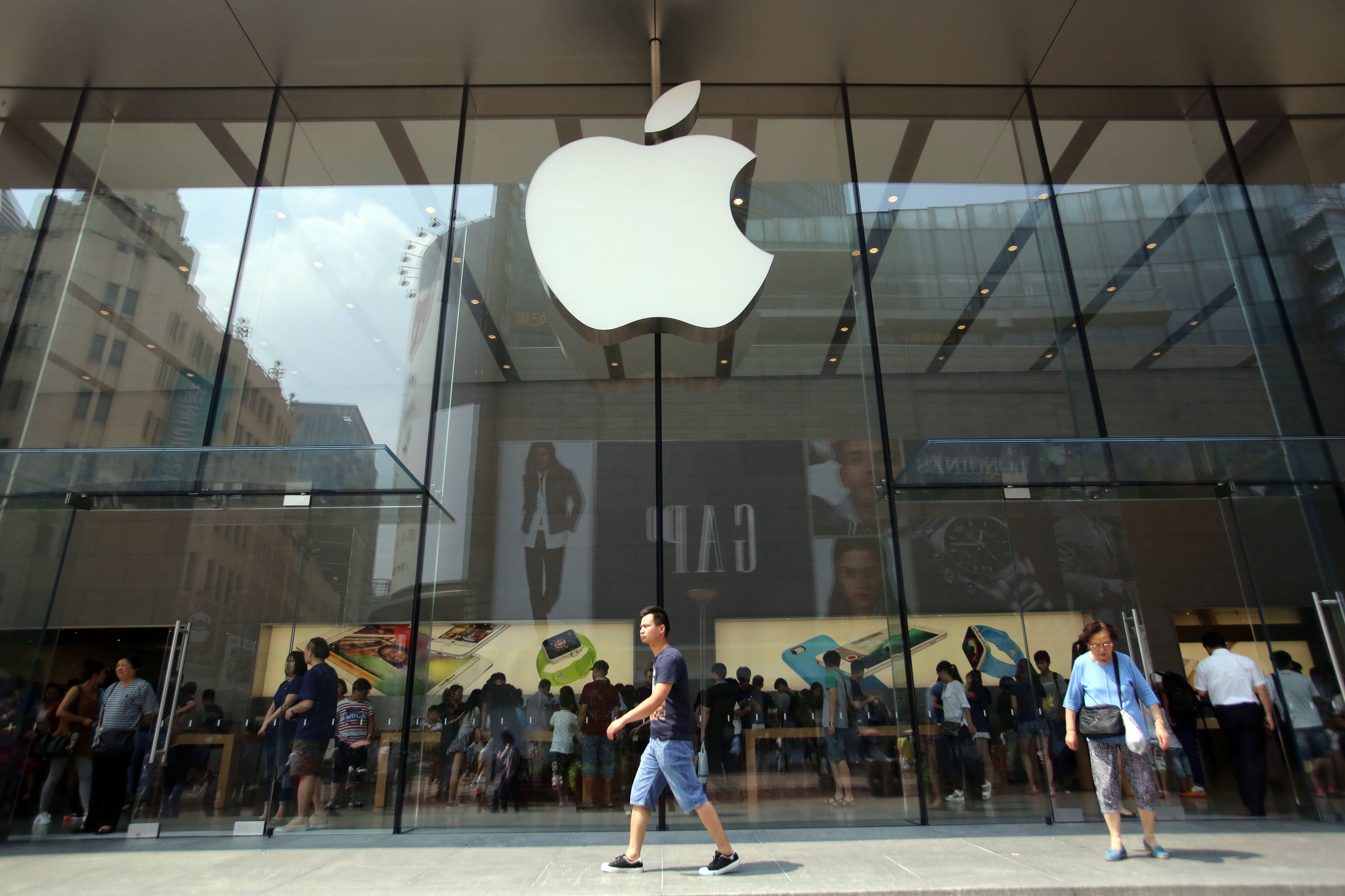 iPhone 6 Plus recall prompted by defective camera