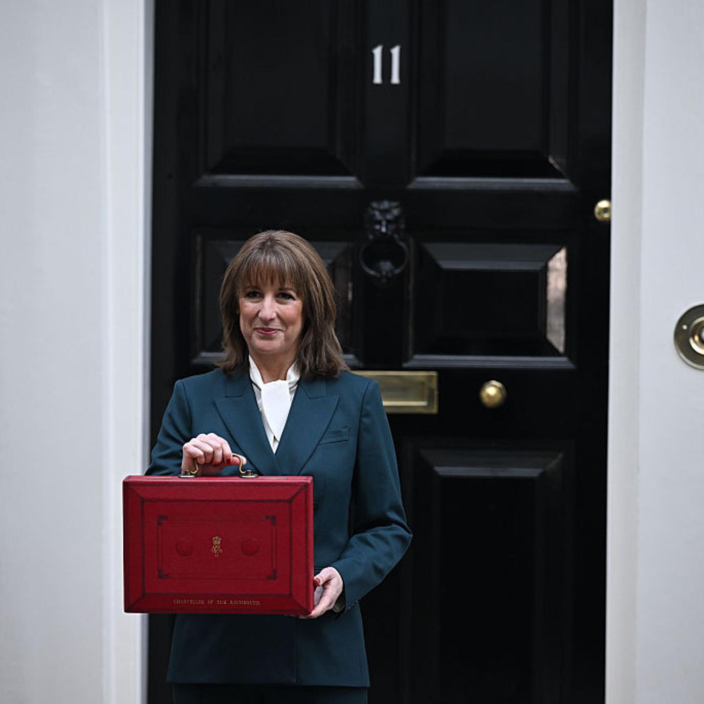 Rachel Reeves leaves 11 Downing Street ahead of revealing budget in parliament