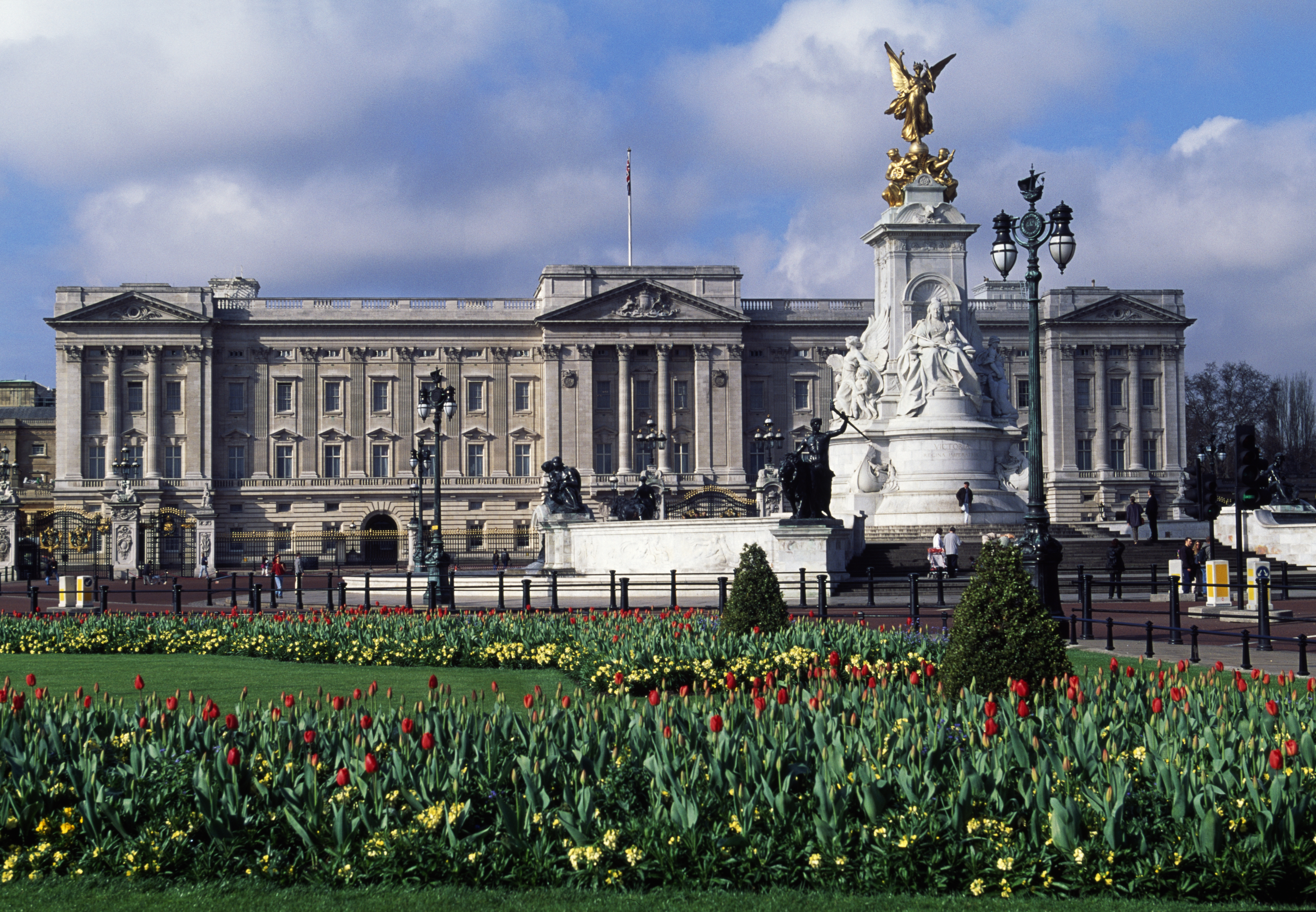 Buckingham Palace, Home of Queen Elizabeth, to Get Refurb