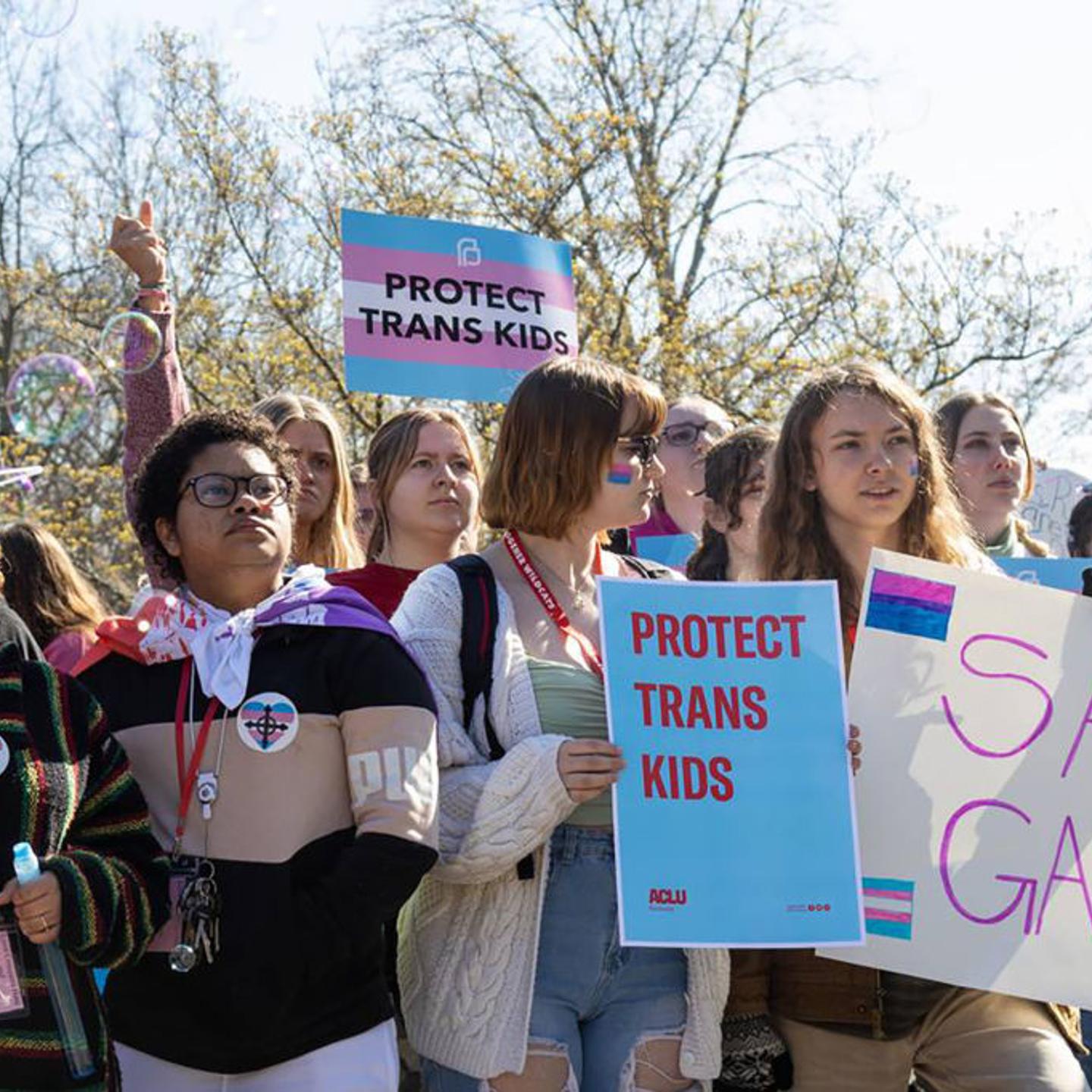 US-NEWS-KY-TRANSGENDER-HEALTHCARE-LX