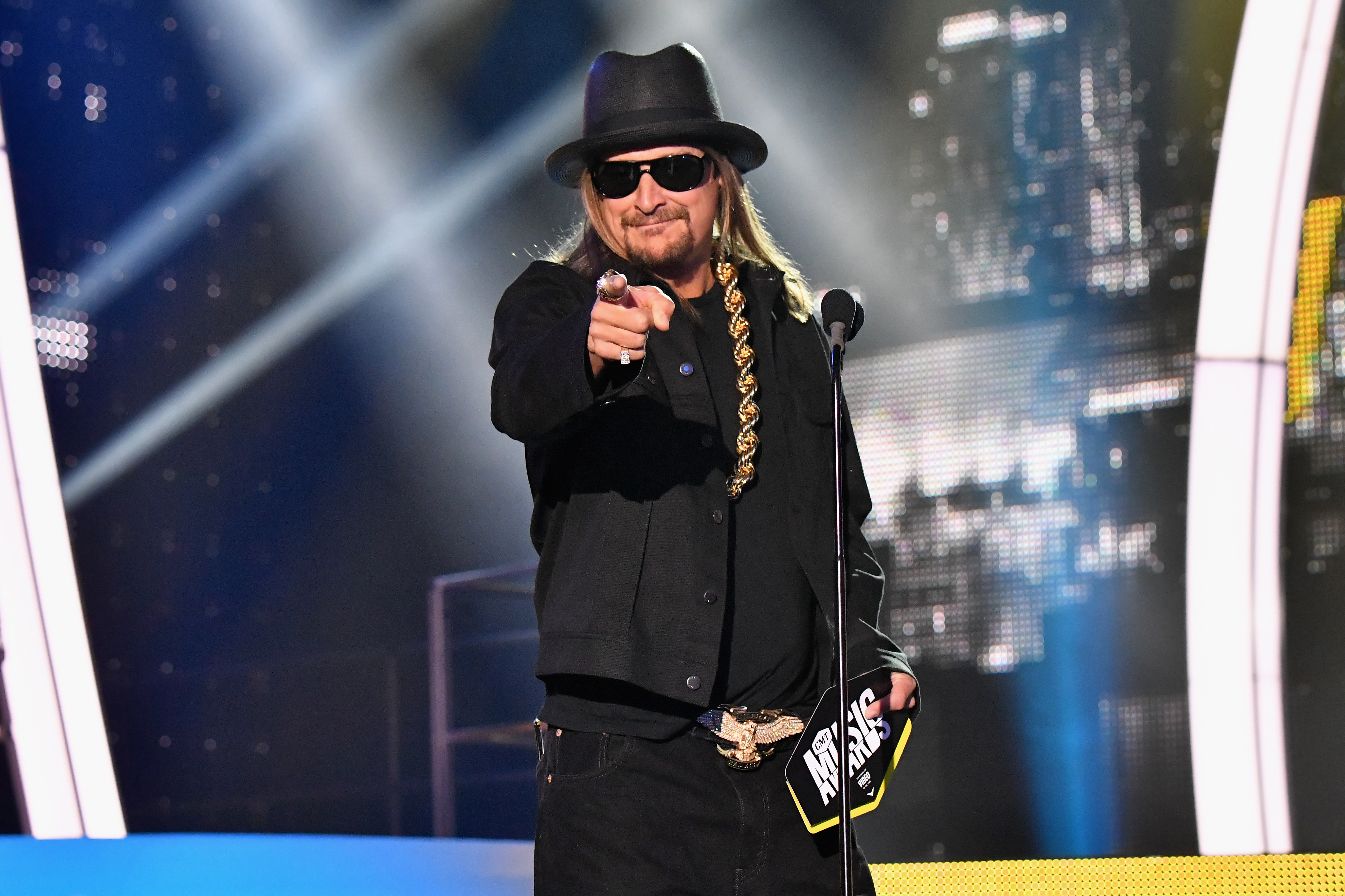 2017 CMT Music Awards - Show