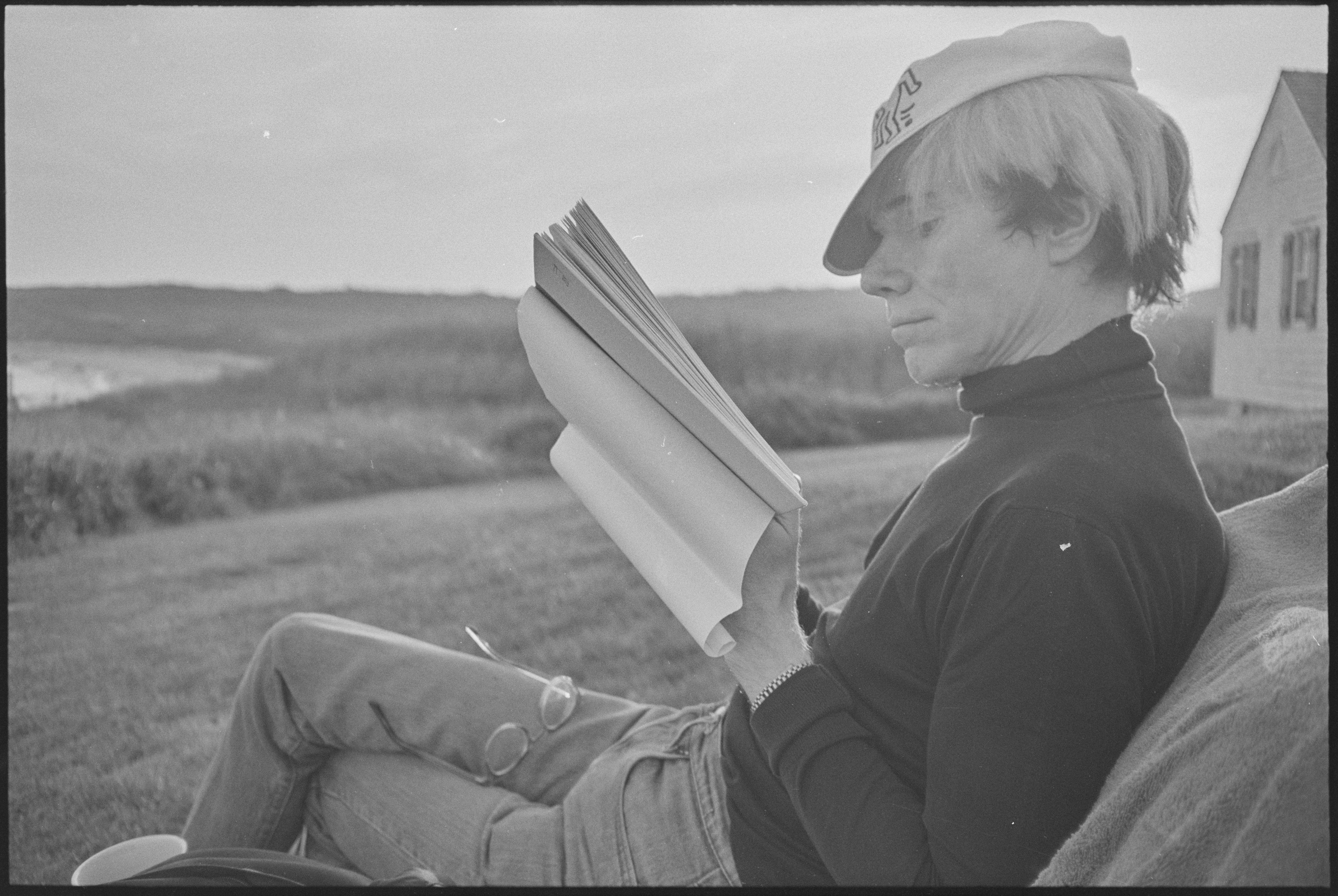 The Andy Warhol Diaries. Andy Warhol in The Andy Warhol Diaries. Cr. Netflix © 2022