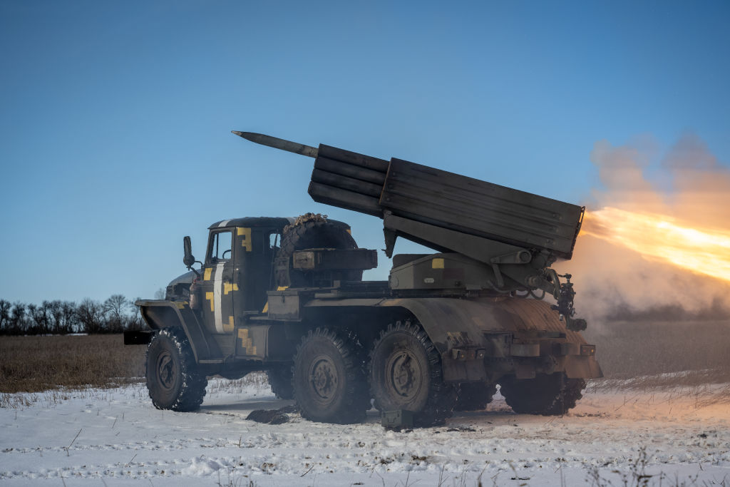 Ukrainian Soldiers Target Russian Troops With Rocket Fire In Southern Donbas
