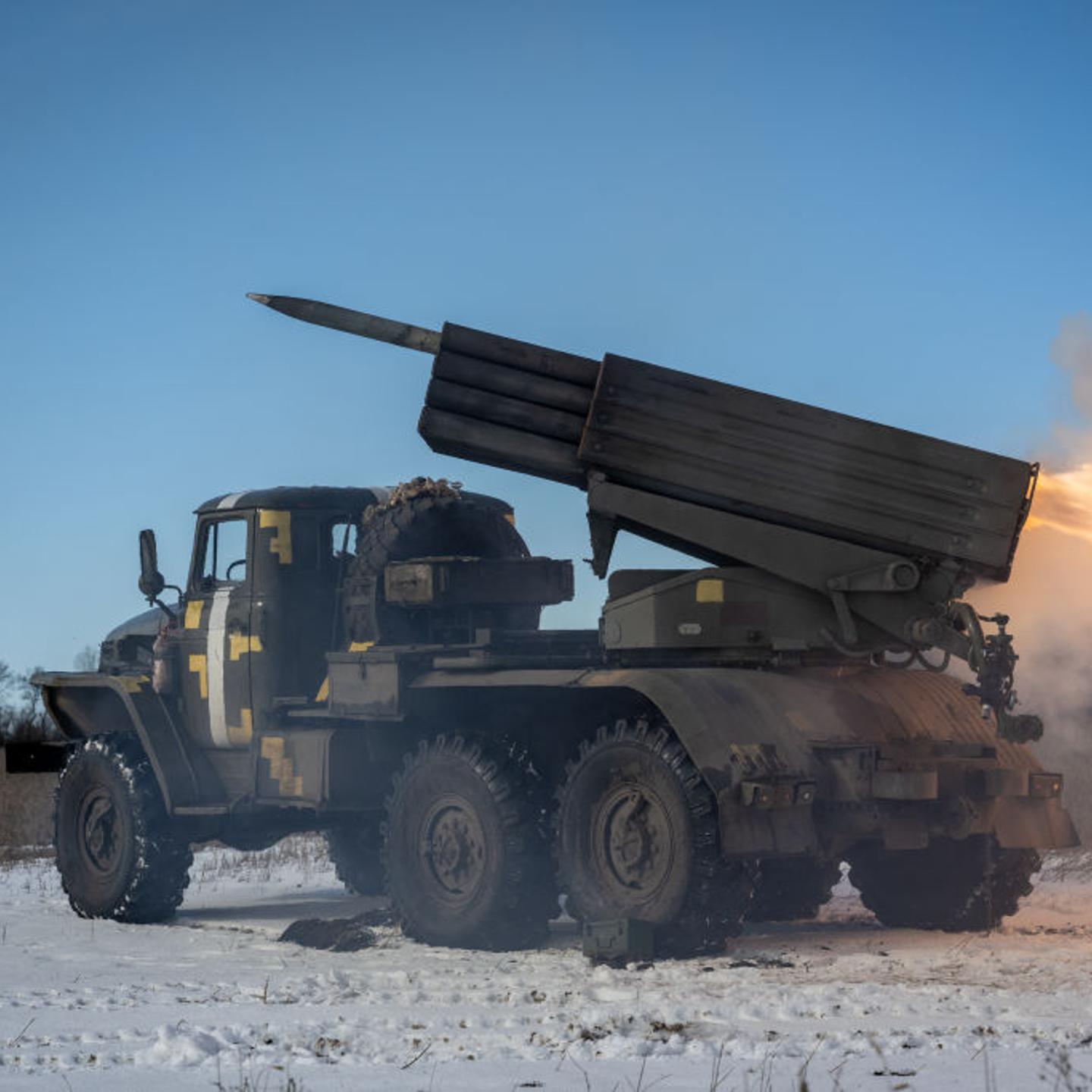 Ukrainian Soldiers Target Russian Troops With Rocket Fire In Southern Donbas