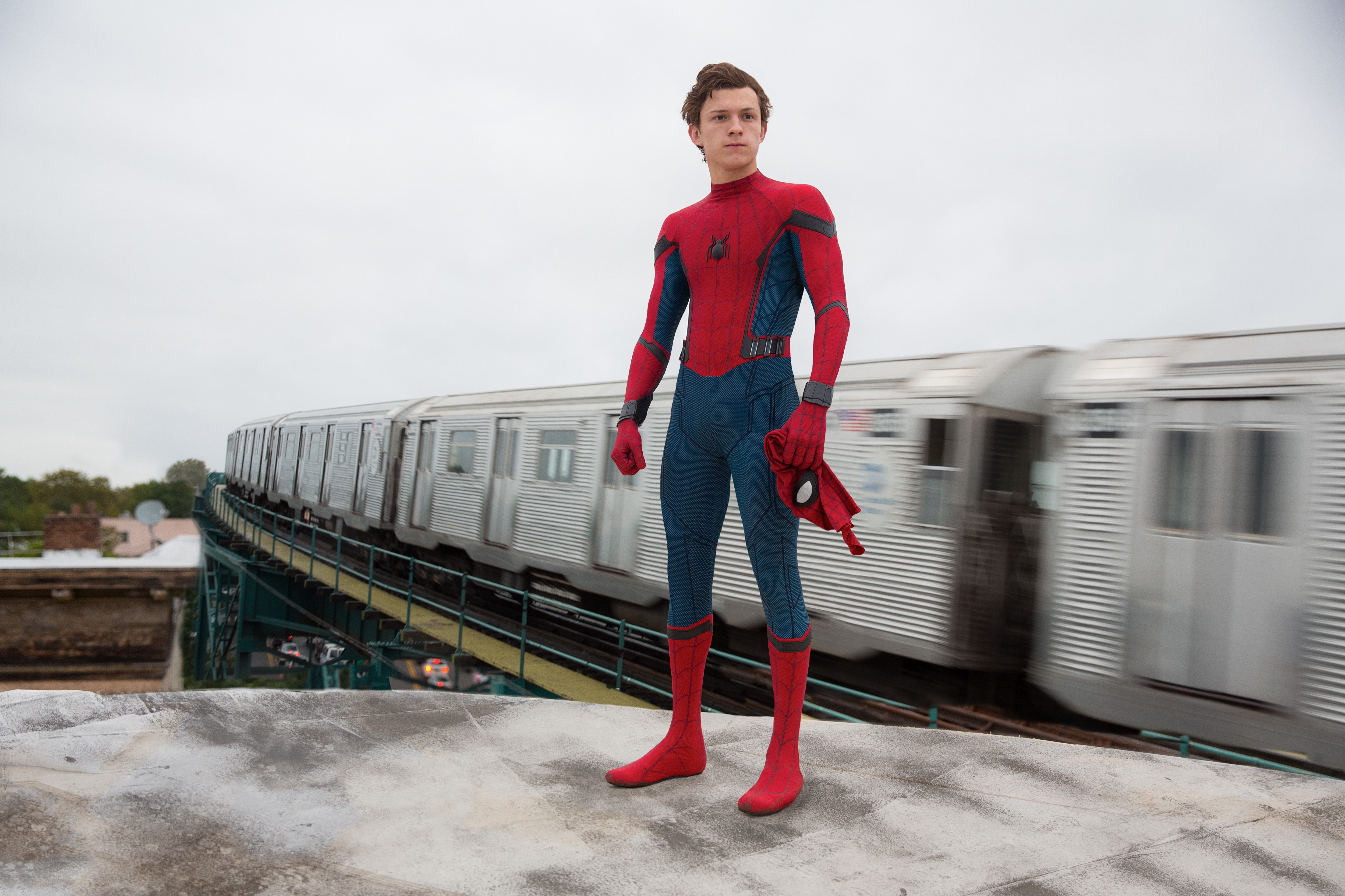 Photographer select; Tom Holland