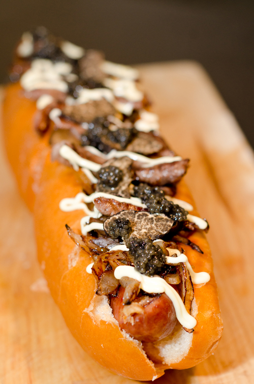 HOTDOG優香 Guinness World Record for Most Expensive Hot Dog