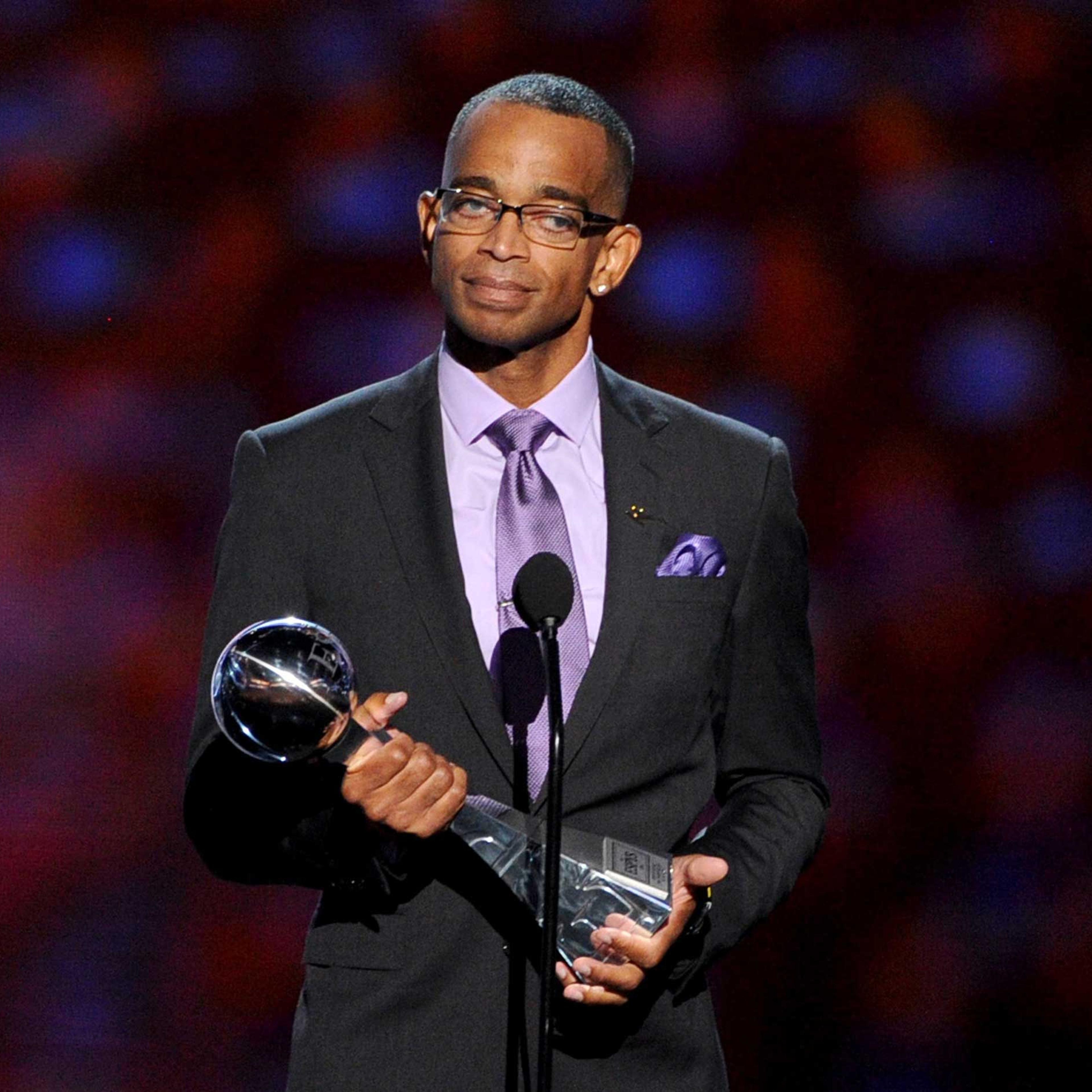 Scott accepts the 2014 Jimmy V Perseverance Award onstage during the 2014 ESPYS at Nokia Theatre L.A. Live on July 16, 2014 in Los Angeles.
