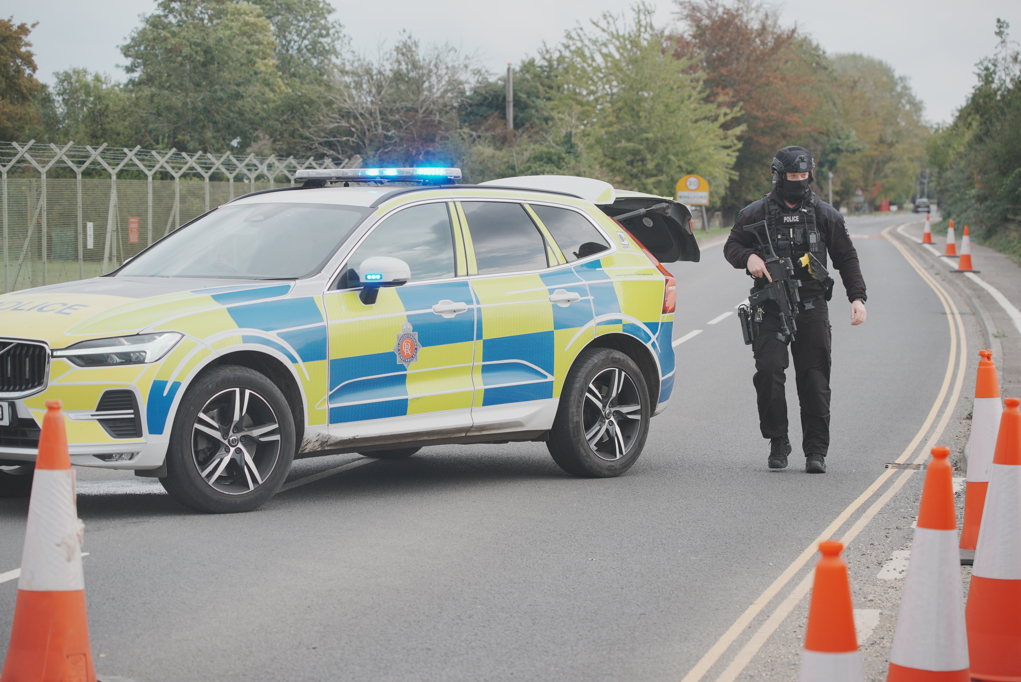 Five Men Arrested Near RAF Fairford on Suspicion of Terror Offenses