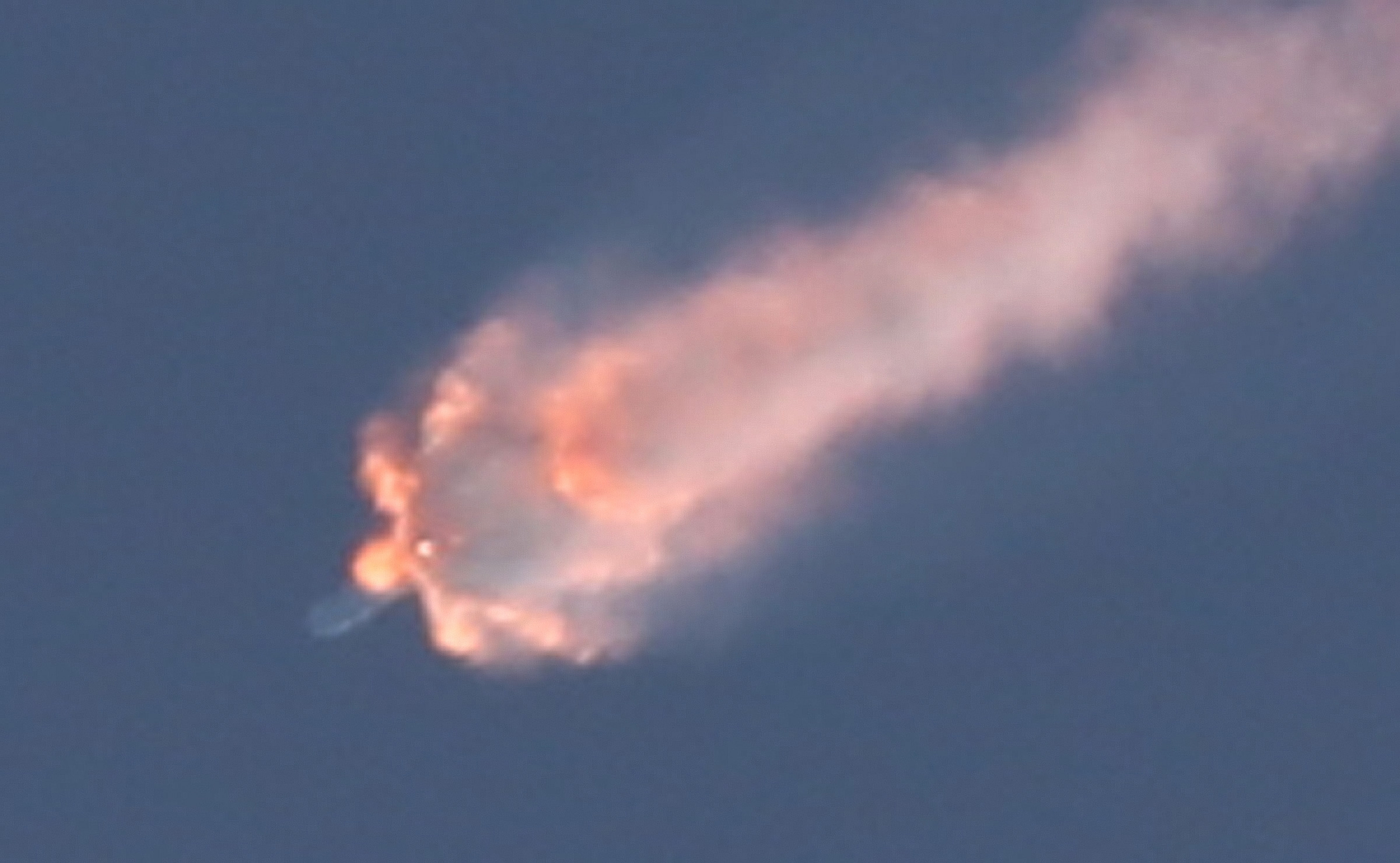 SpaceX cargo ship explodes soon after launch