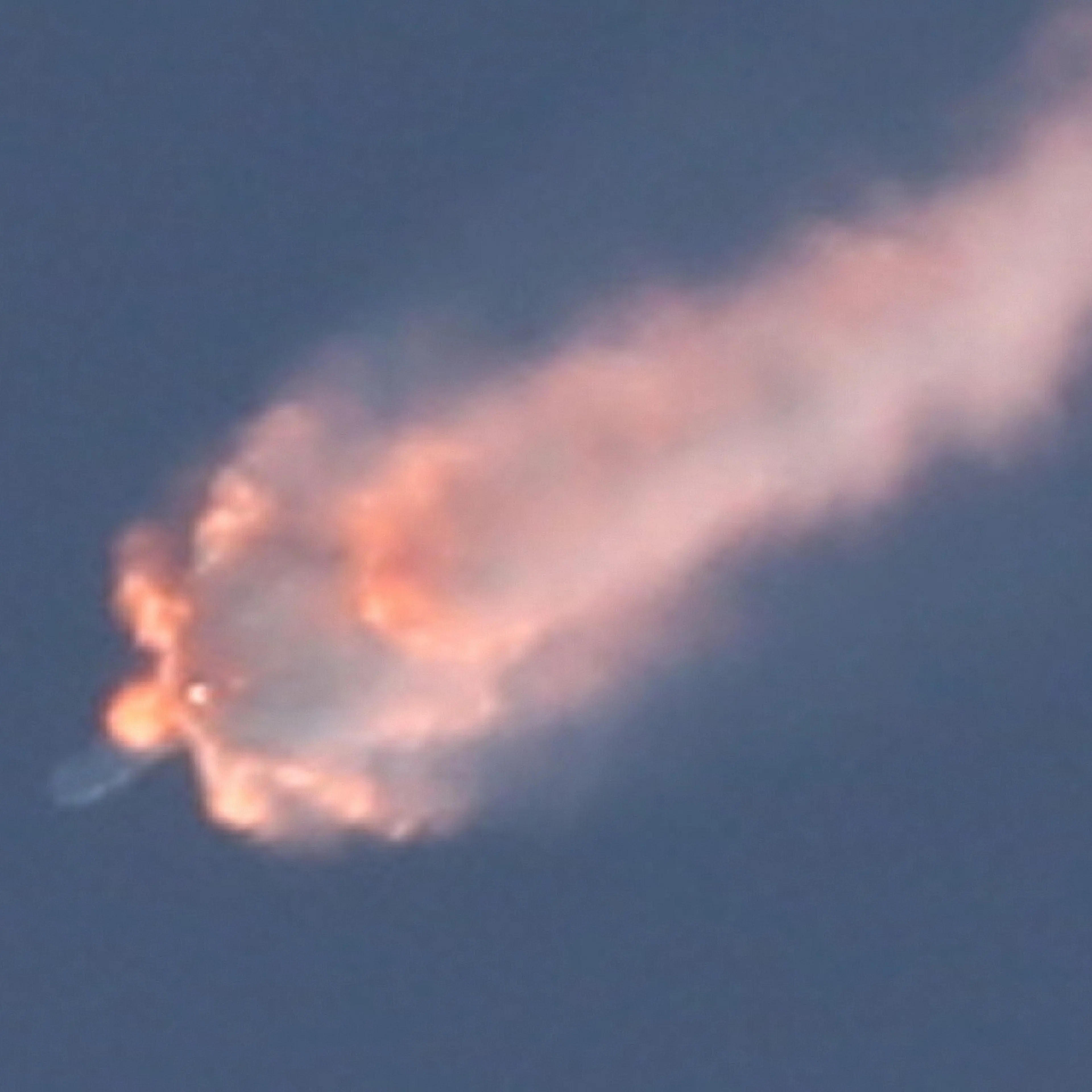 SpaceX cargo ship explodes soon after launch