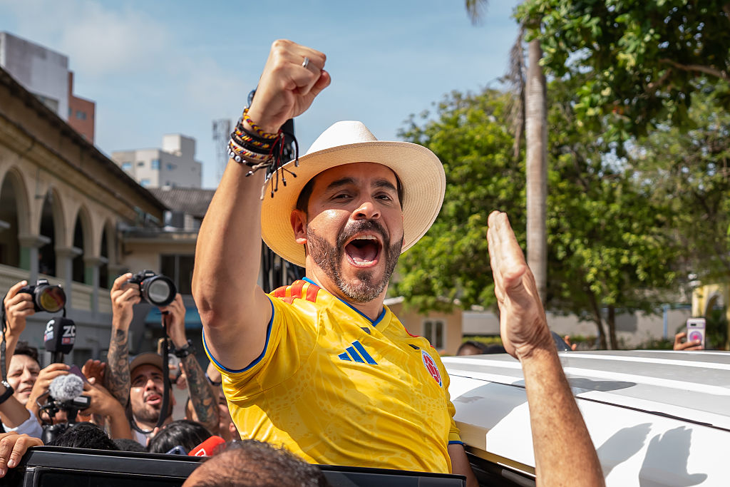 Colombia Elects Trump-Backed Populist in Presidential Election