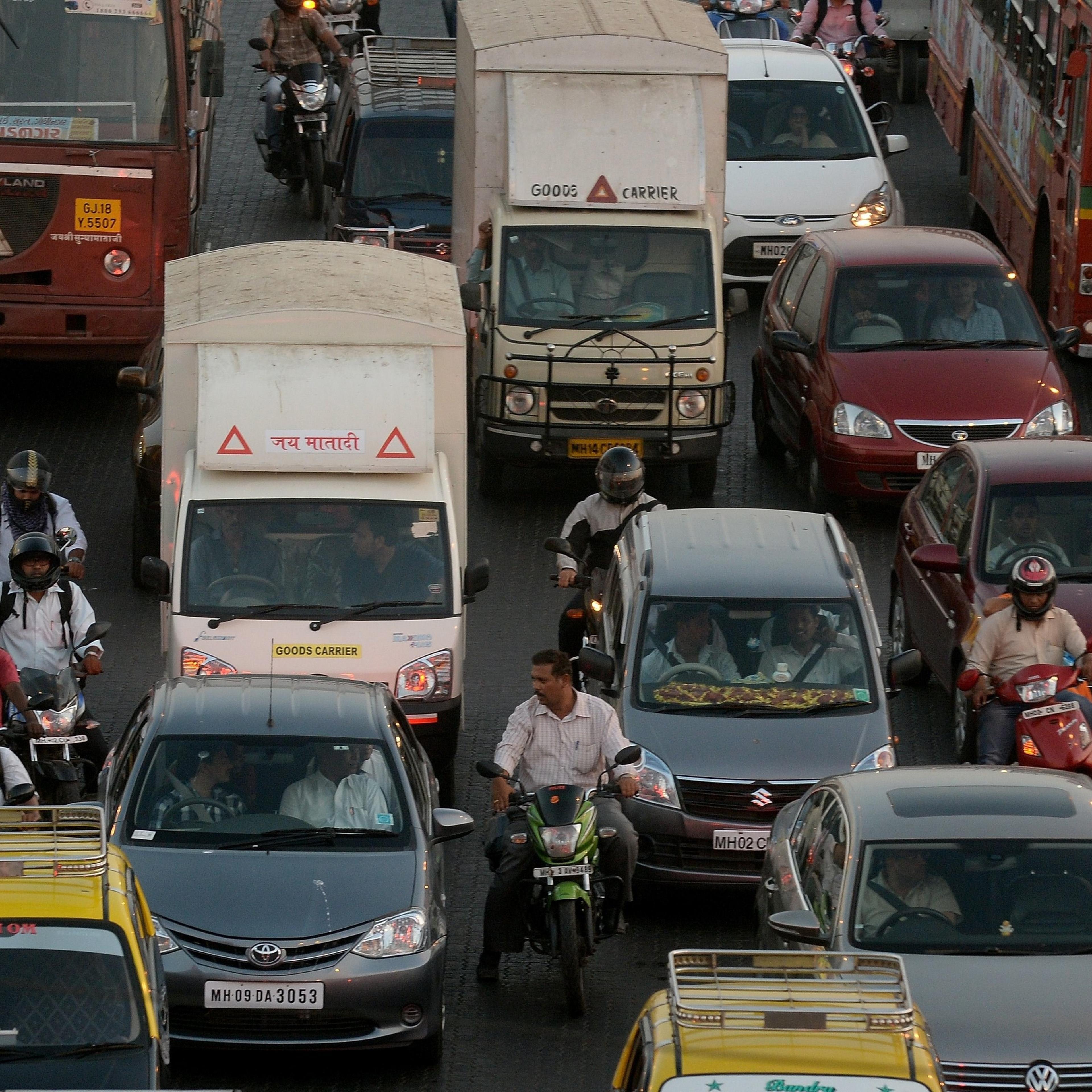 INDIA-AUTOMOBILE-CITIES-SOCIETY-HEALTH