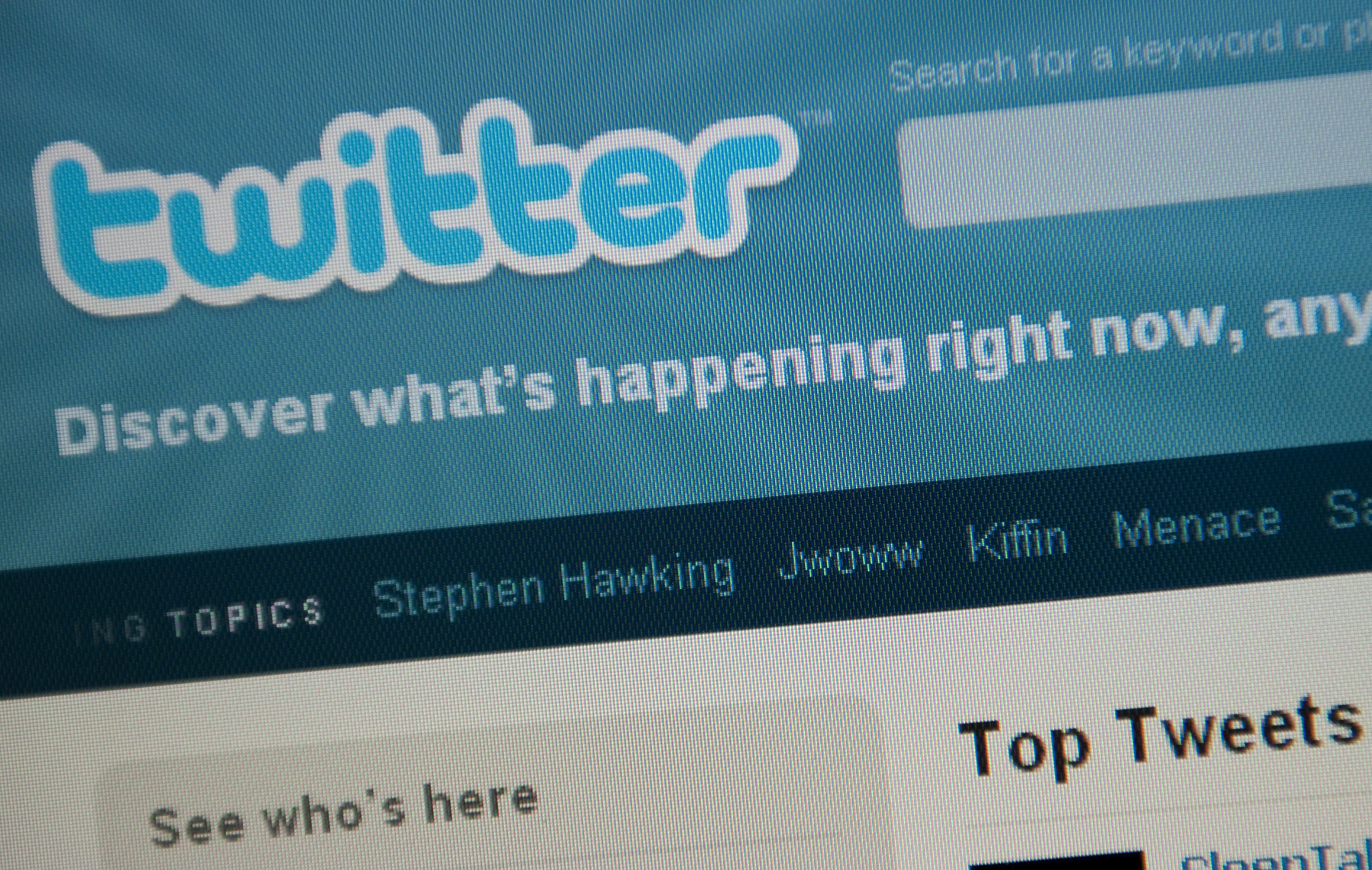 ‘Locked-In Syndrome’ Sufferer Says ‘Hello World’ on Twitter