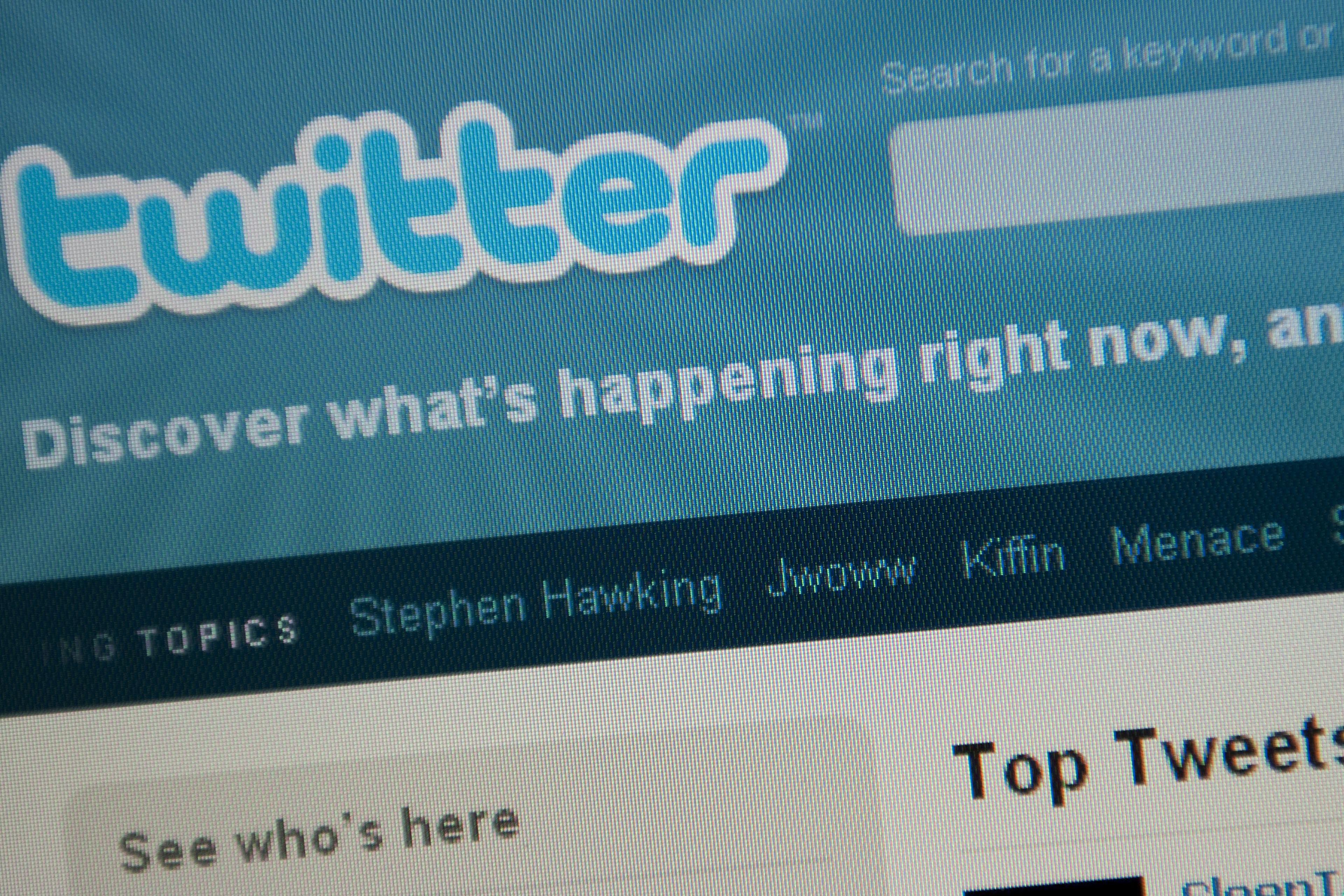 Locking Twitter ‘Locked-In Syndrome’ Sufferer Says ‘Hello World’ on Twitter