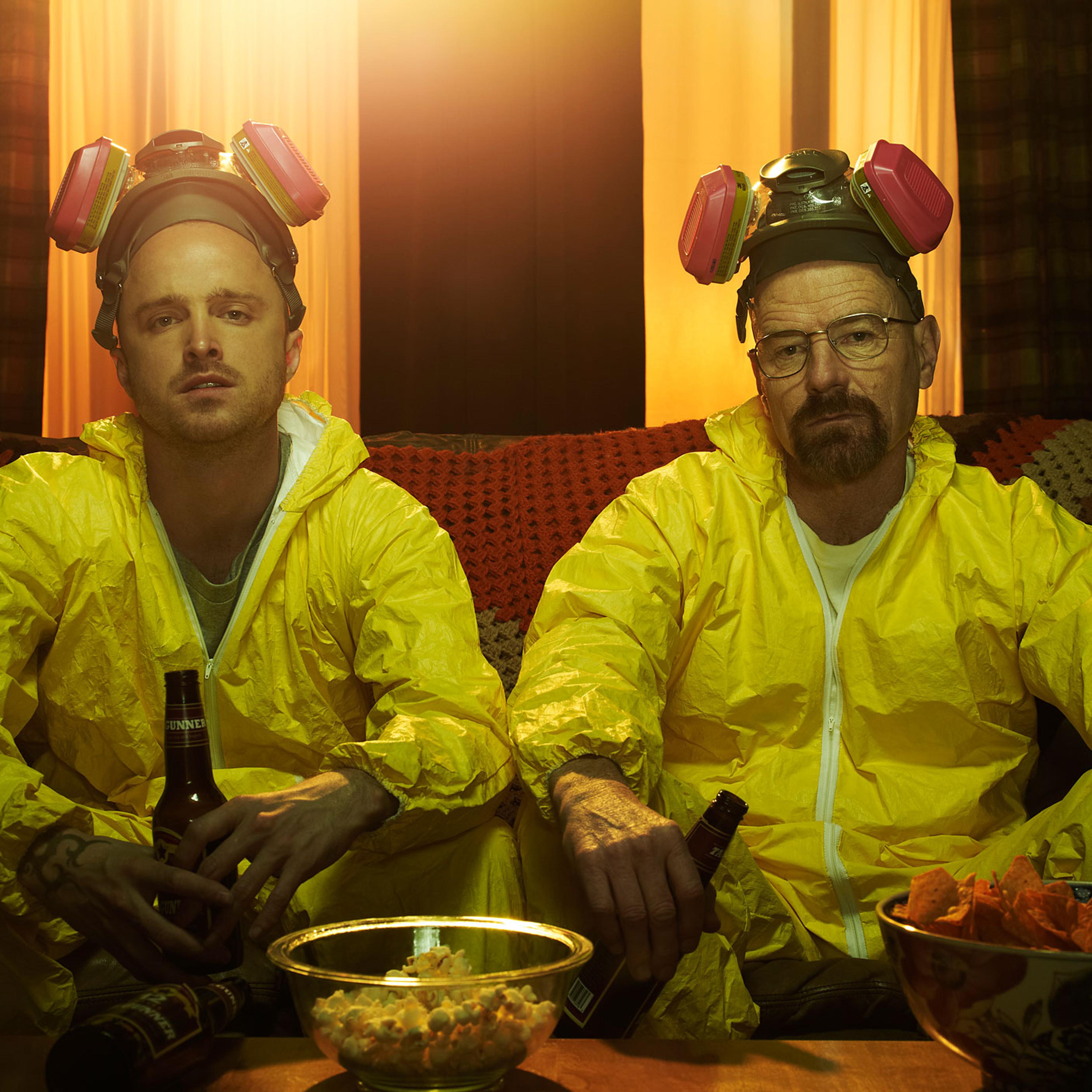 Jesse Pinkman (Aaron Paul) and Walter White (Bryan Cranston) - Breaking Bad _Season 5 - Photo Credit: Frank Ockenfels/AMC