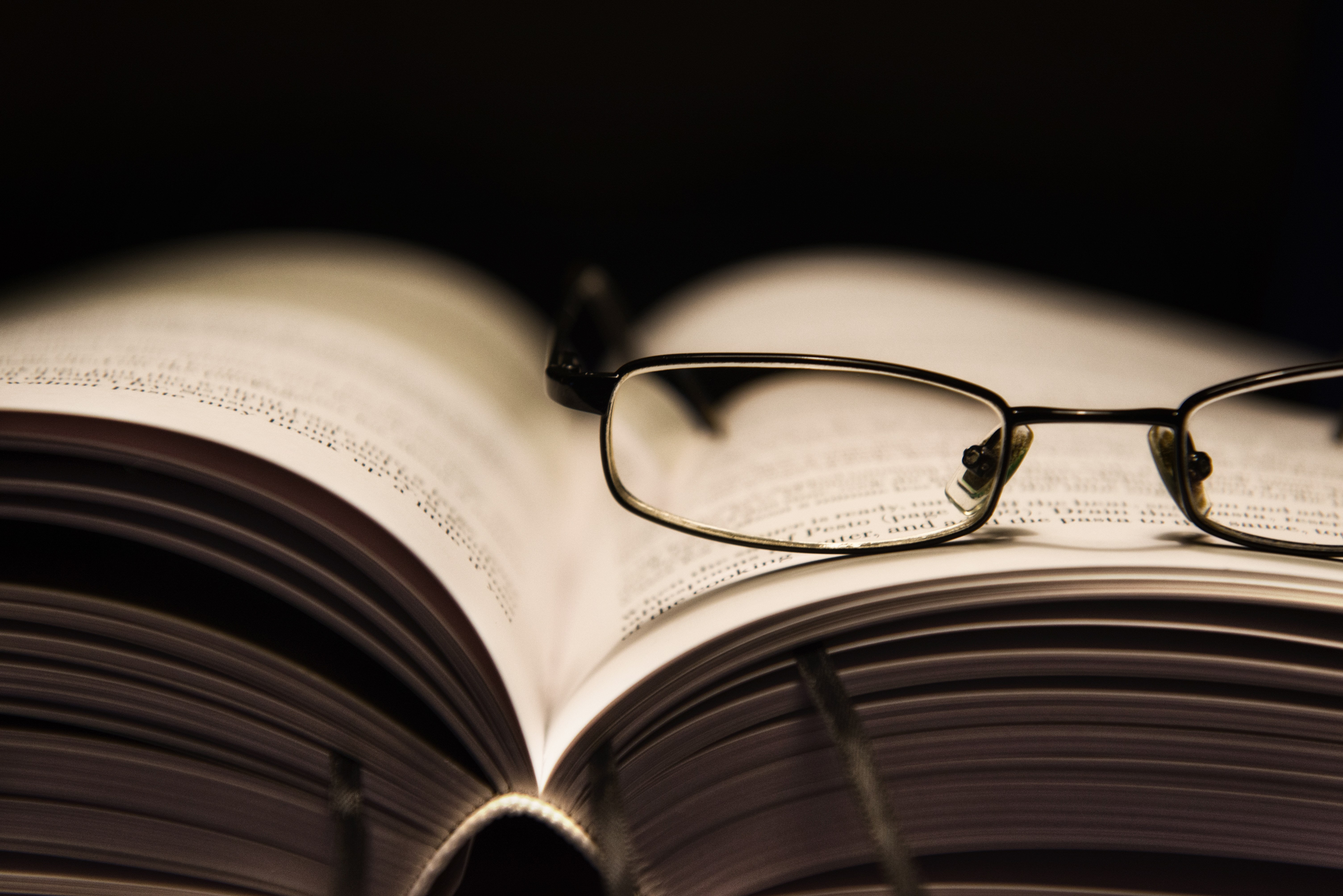open-book-glasses