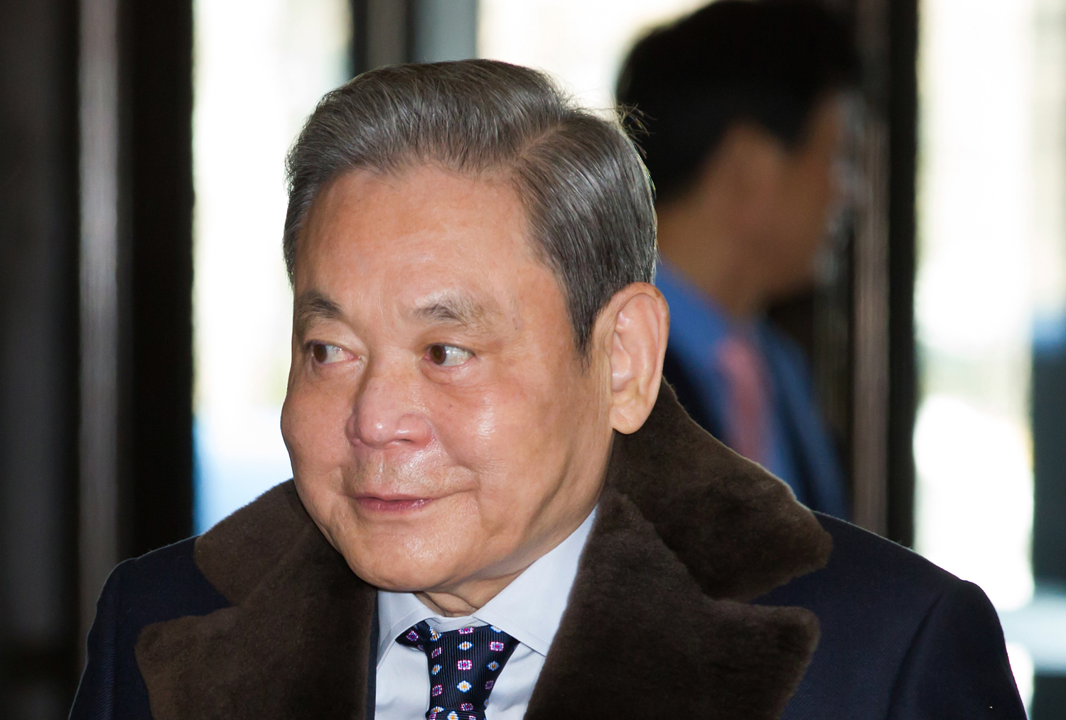 Samsung Chairman Lee Urges New Businesses as Economy Stays Slow