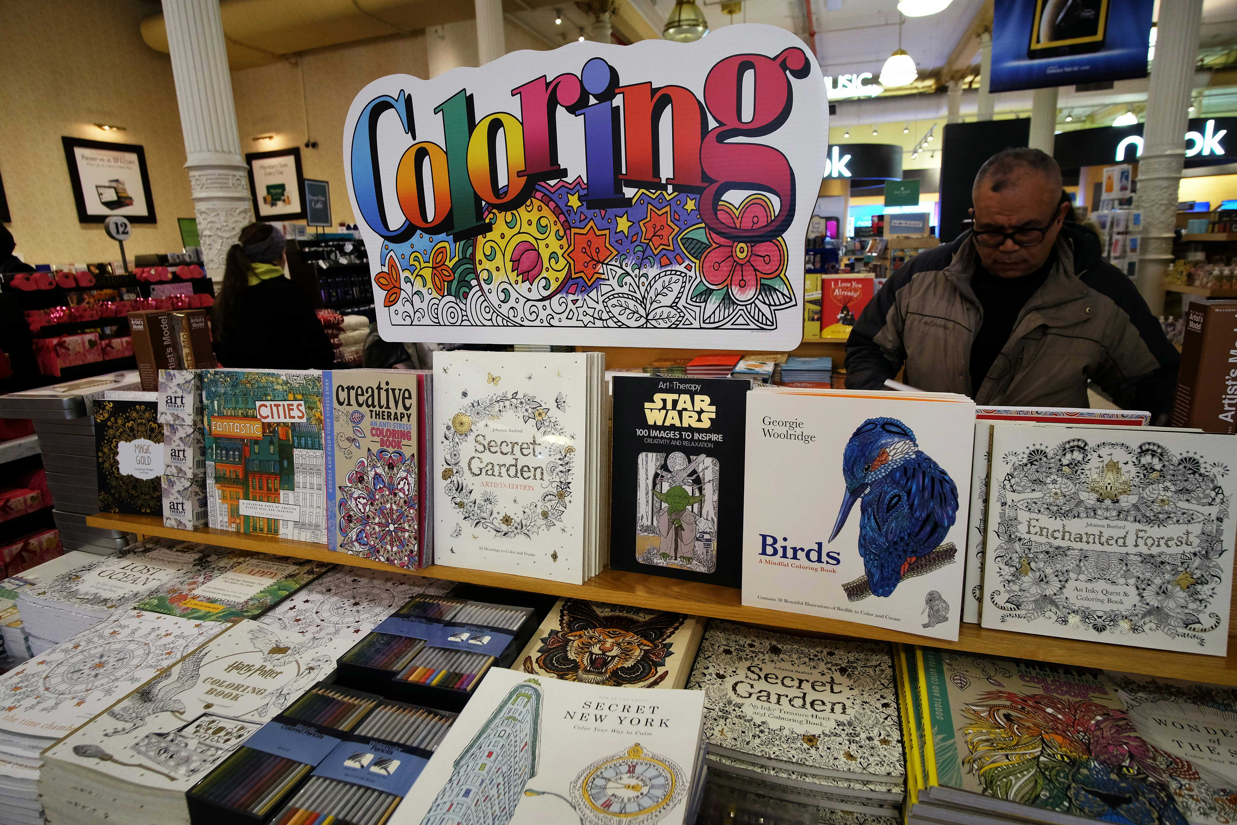 US-LIFESTYLE-ADULT-COLORING
