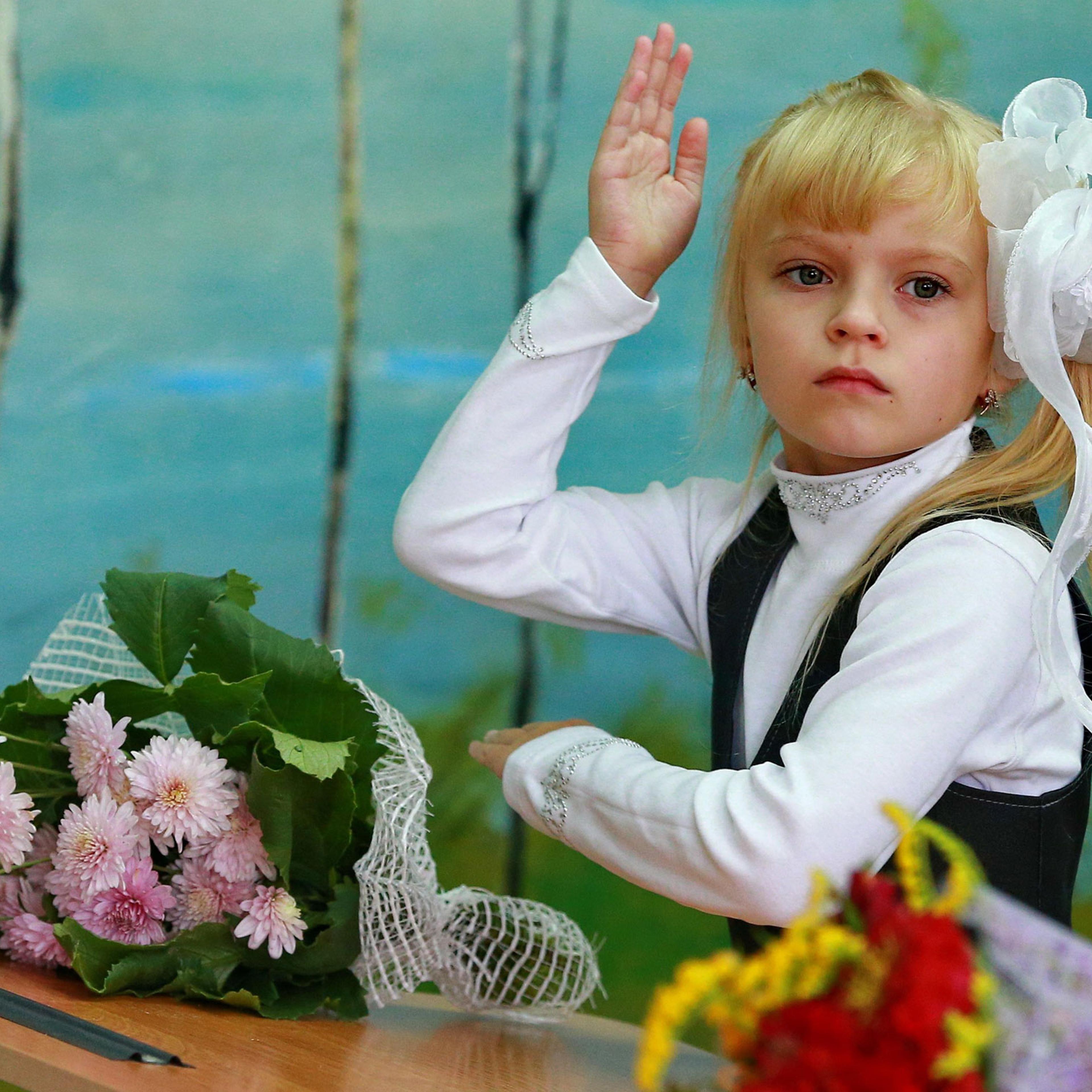 NEW SCHOOL YEAR STARTS IN RUSSIA