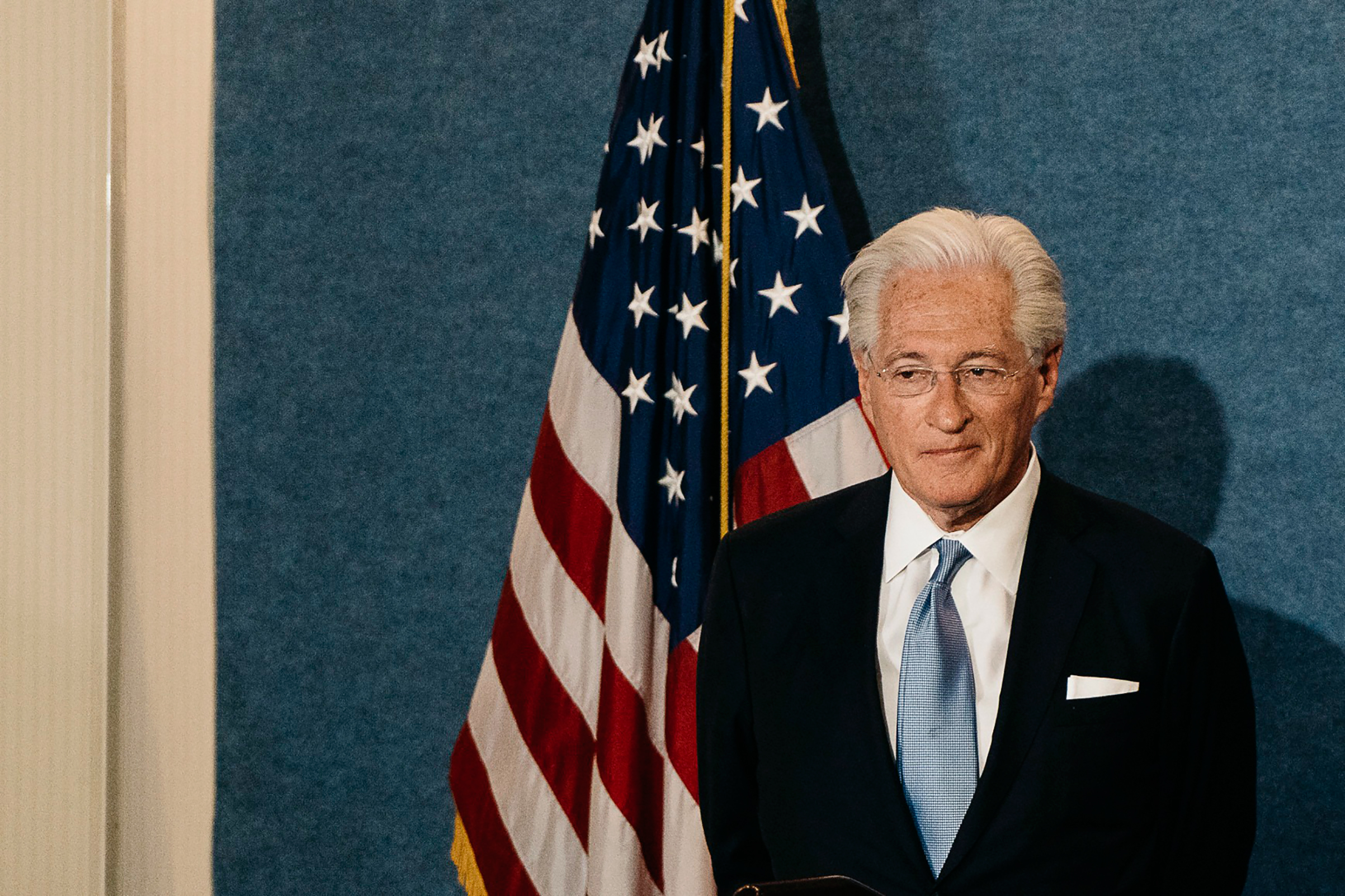 trump-taps-personal-lawyer-russia-probe