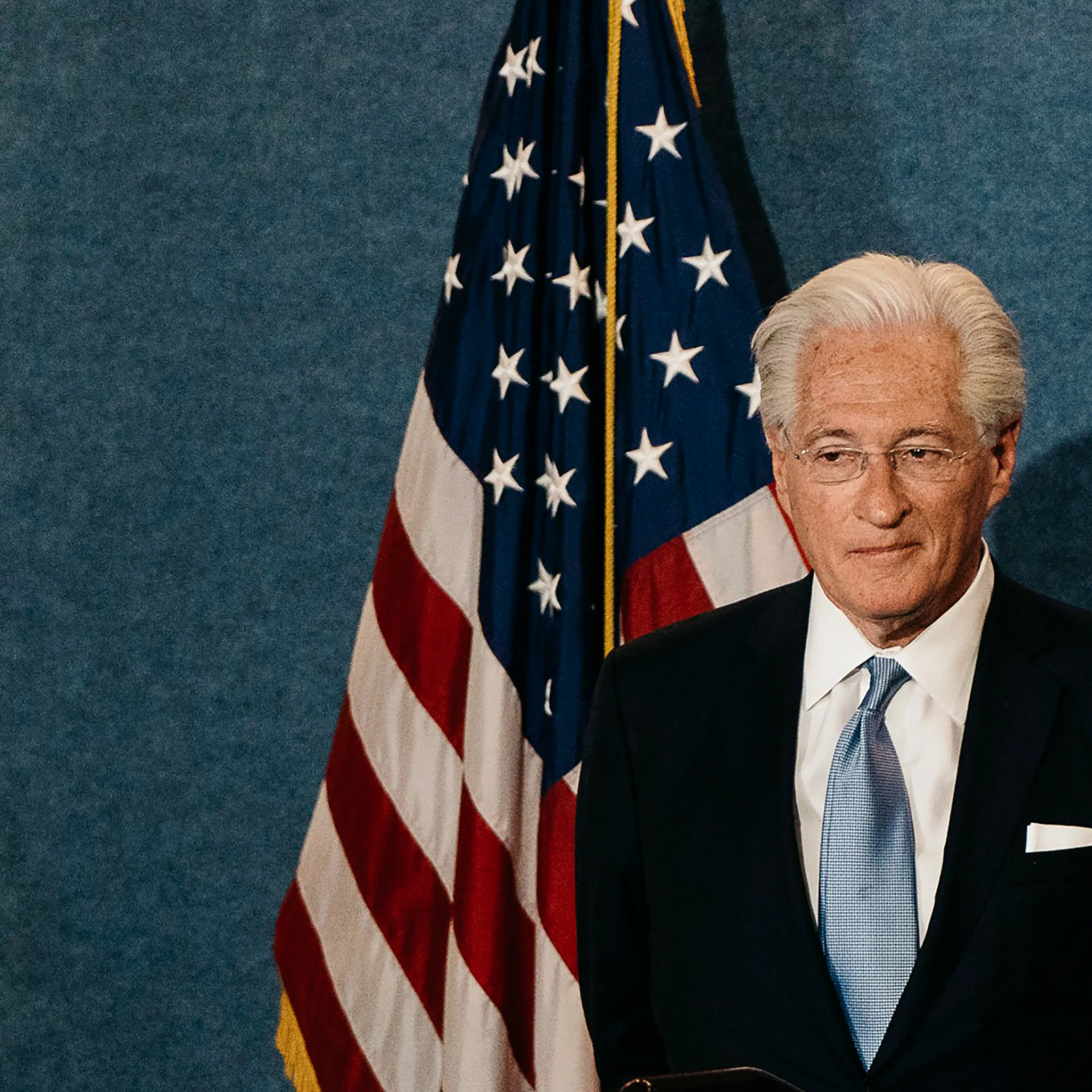 trump-taps-personal-lawyer-russia-probe
