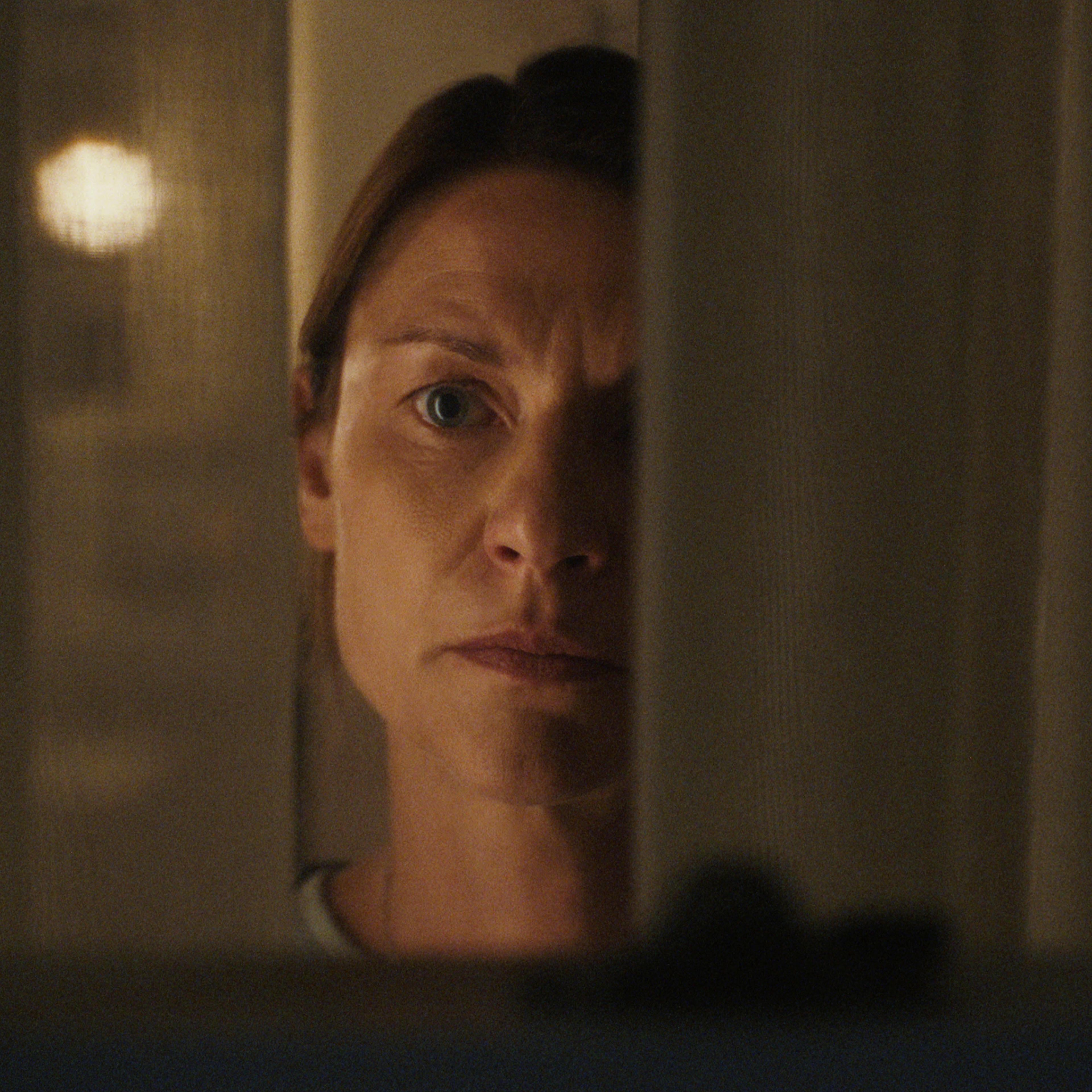 Claire Danes as Aggie Wiggs in Episode 2 of 'The Beast in Me.'