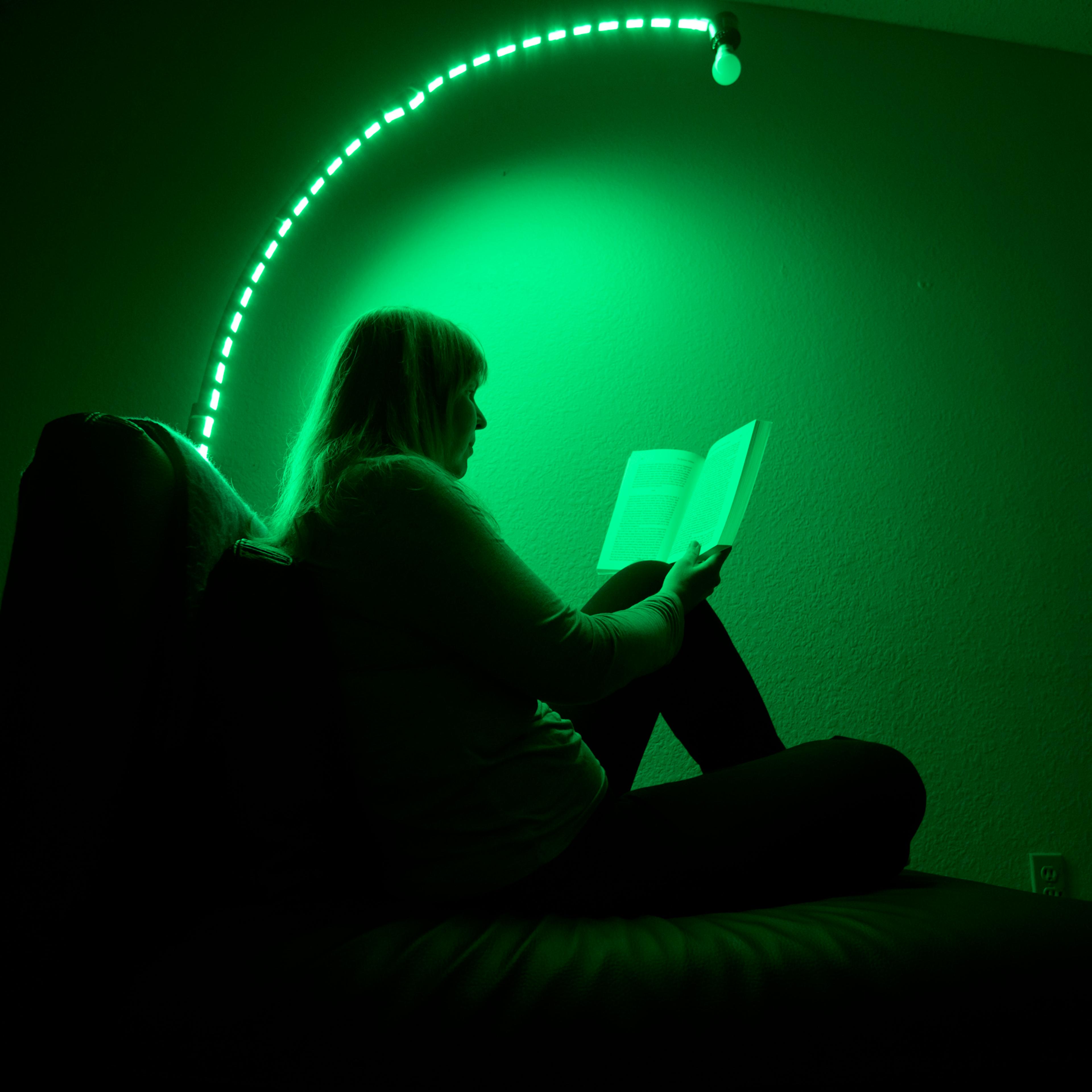 A study subject at the University of Arizona undergoes green light treatment.