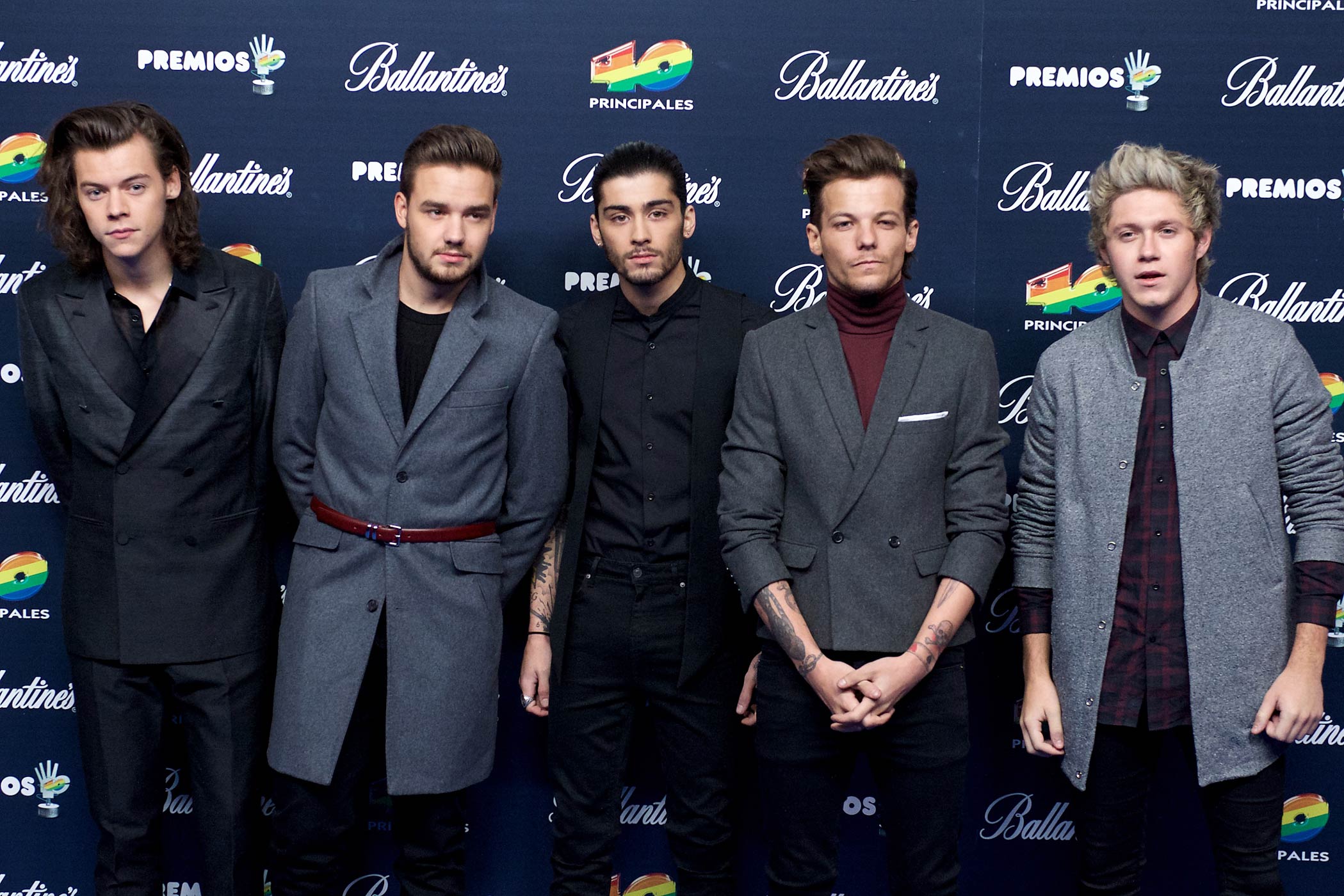 One Direction: James Corden Late Night Appearance Without Zayn