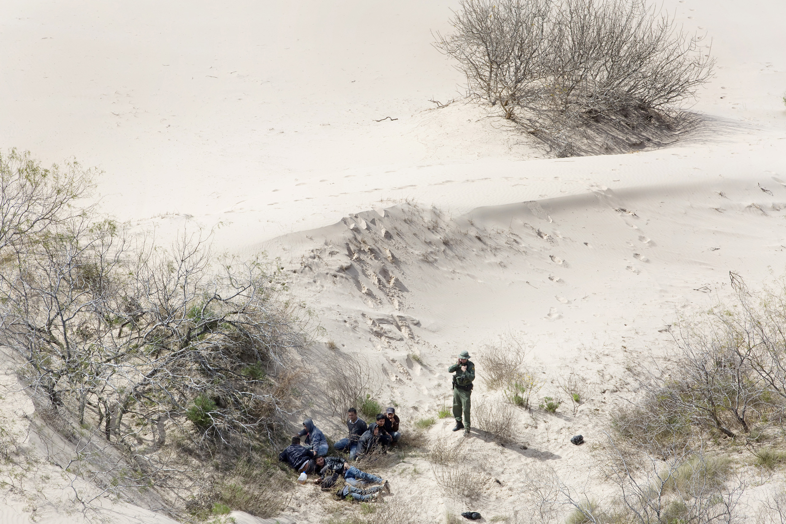 kirsten-luce-border-crossing
